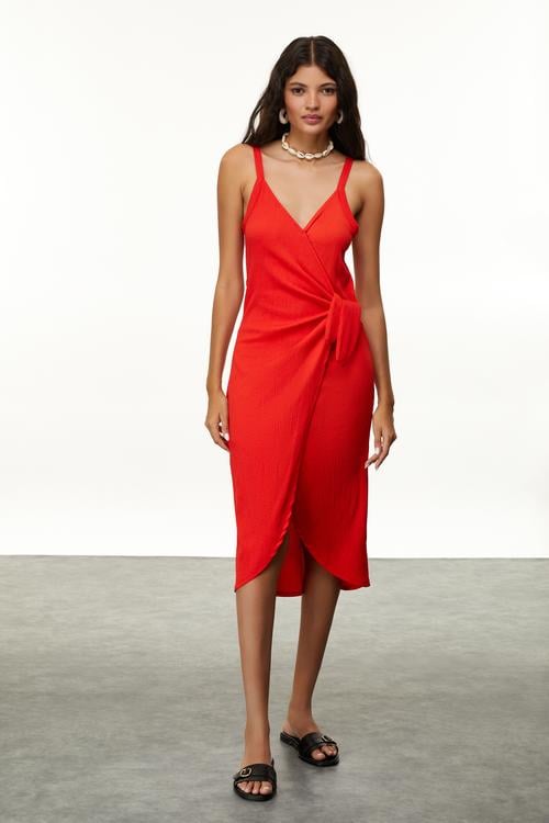  KRUVAZE ASKILI MİDİ ELBİSE