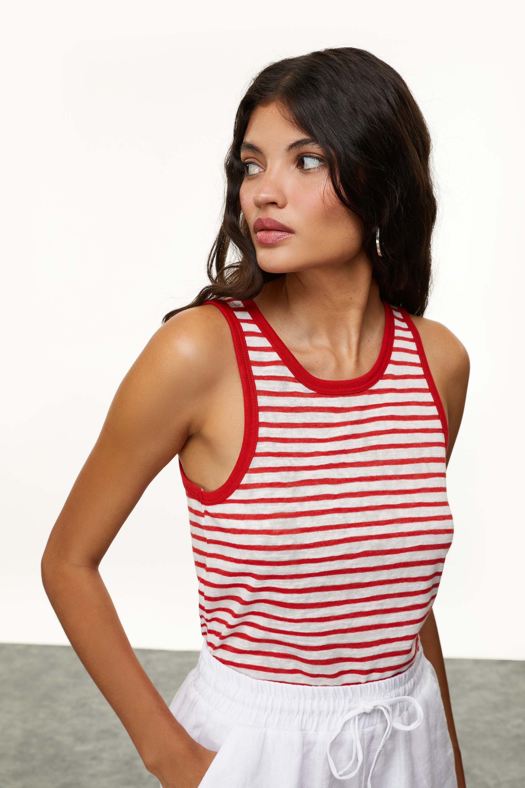 ÇİZGİLİ BİSİKLET YAKA ATLET