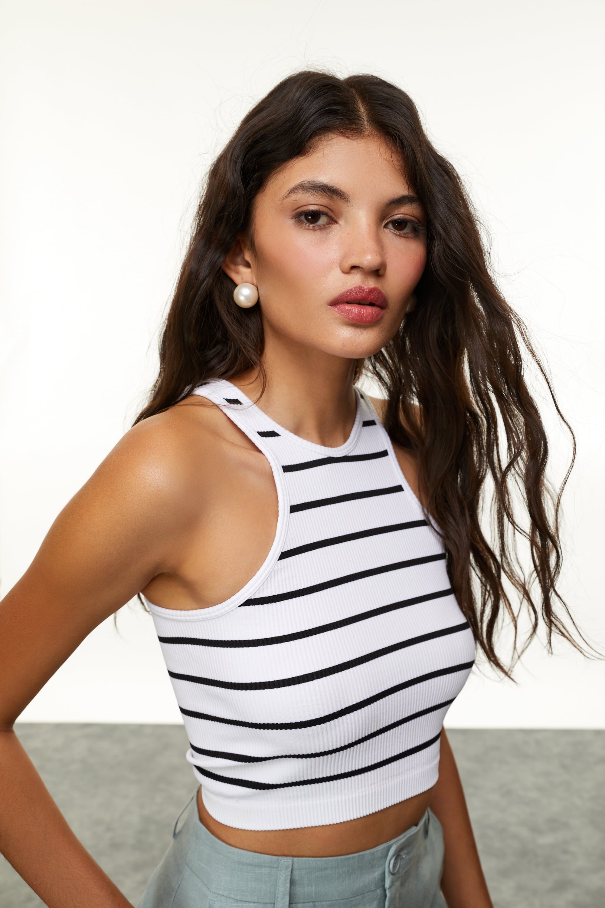 ÇİZGİLİ BİSİKLET YAKA CROP BLUZ