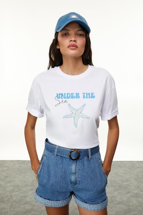  KEMER DETAYLI MİNİ JEAN ŞORT