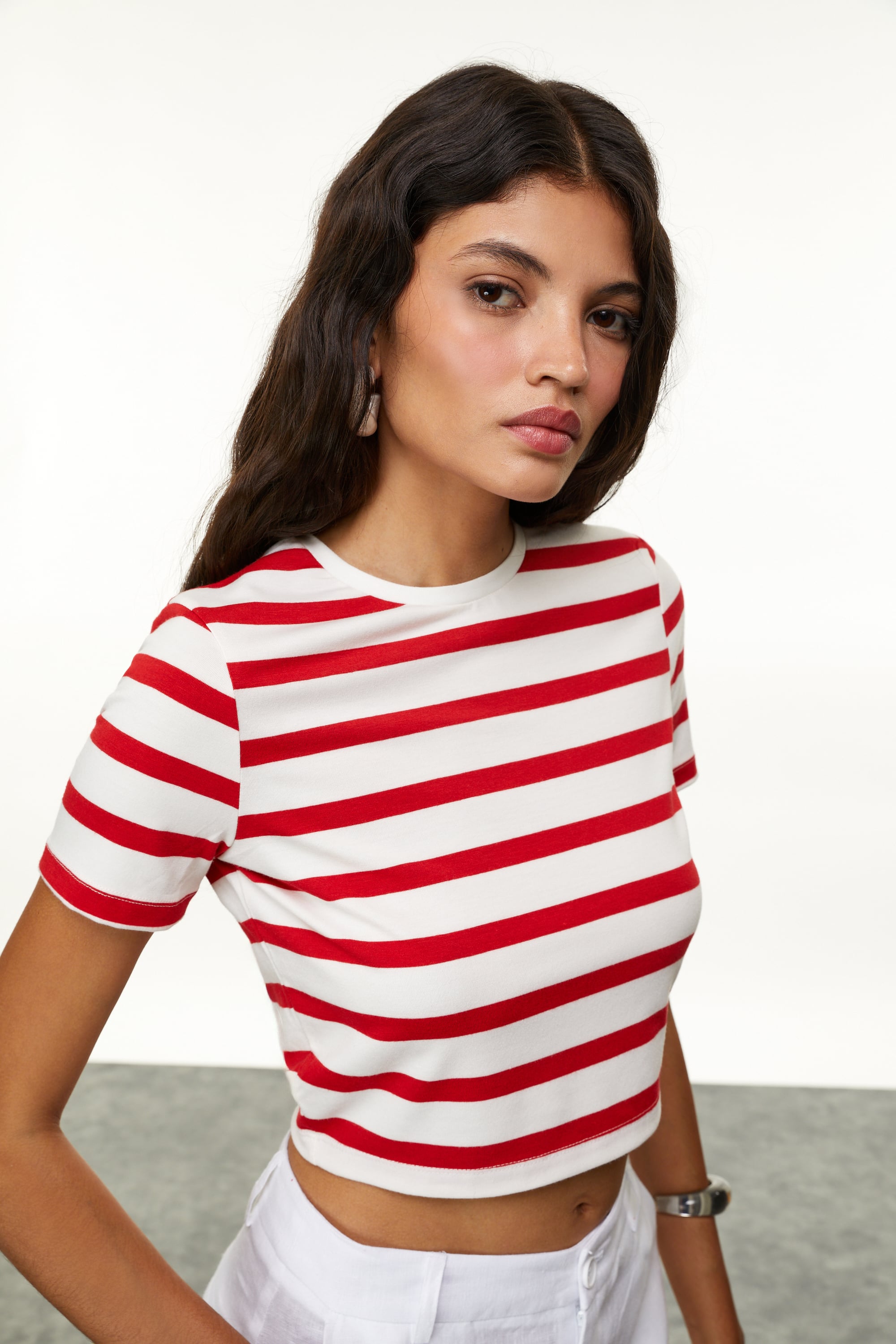 ÇİZGİLİ CROP T-SHIRT