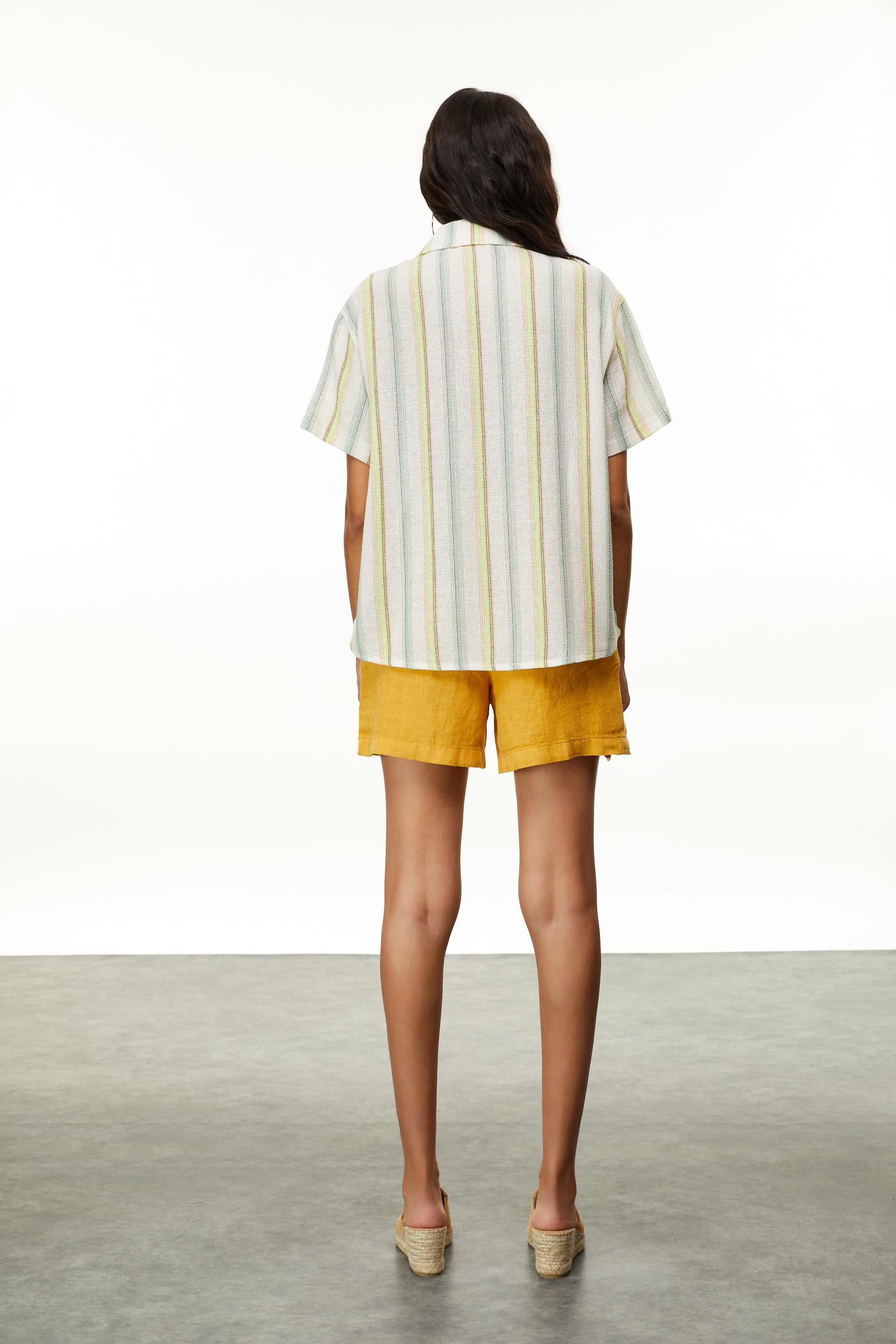 PAMUKLU CEPLİ OVERSIZE GÖMLEK