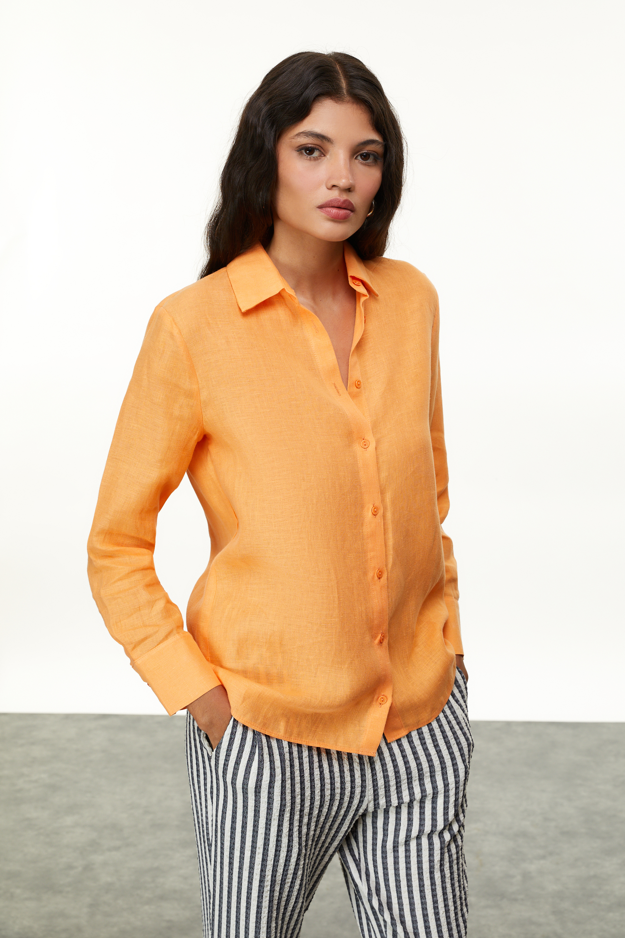 REGULAR FIT KETEN GÖMLEK