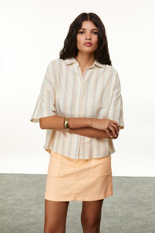  ÇİZGİLİ SMART GÖMLEK