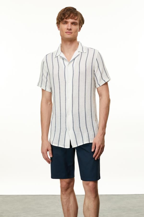 Erkek Kırık Beyaz Çizgili Regular Fit Gömlek