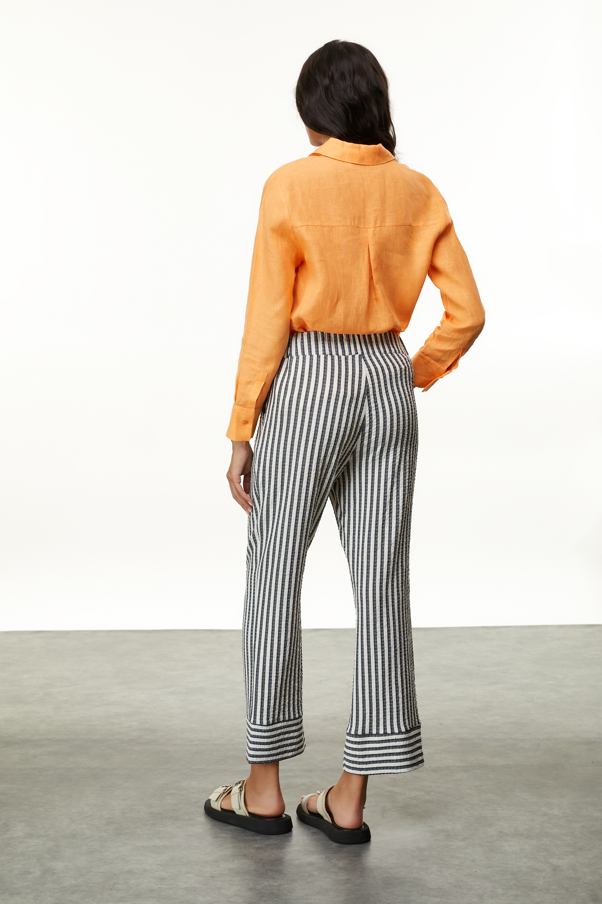 BELİ LASTİKLİ ÇİZGİLİ PANTOLON