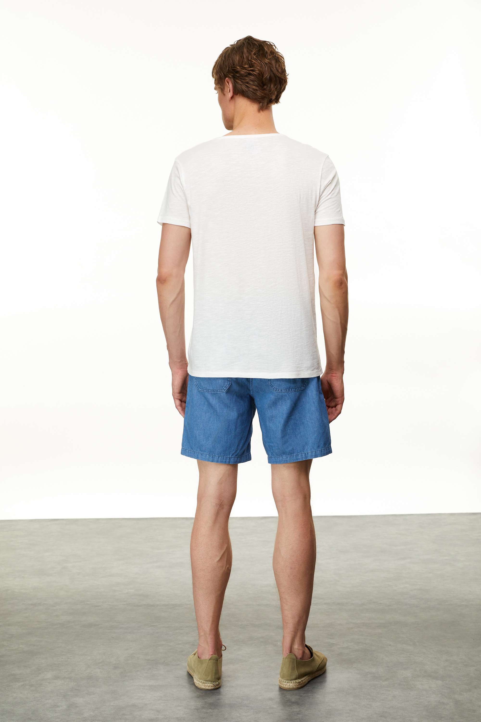 BİSİKLET YAKA KISA KOLLU T-SHIRT