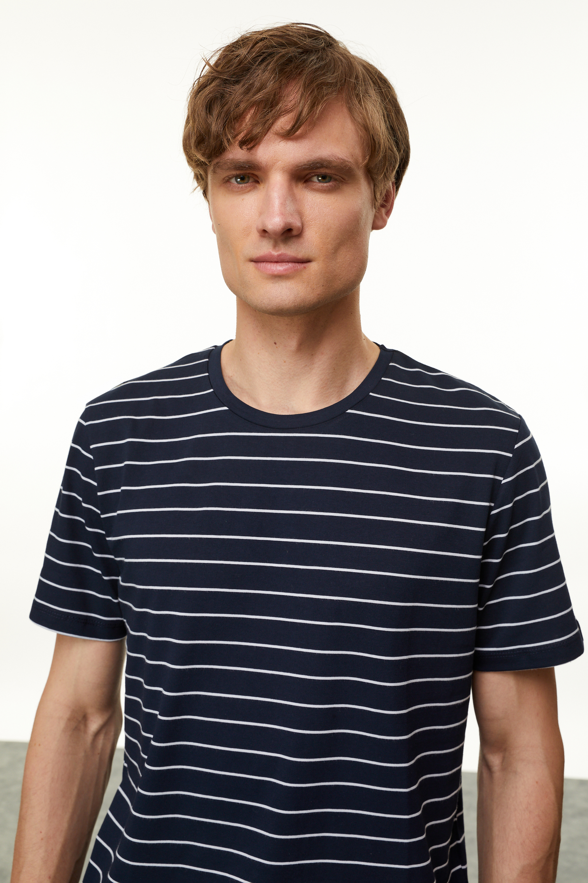 ÇİZGİLİ BİSİKLET YAKA T-SHIRT