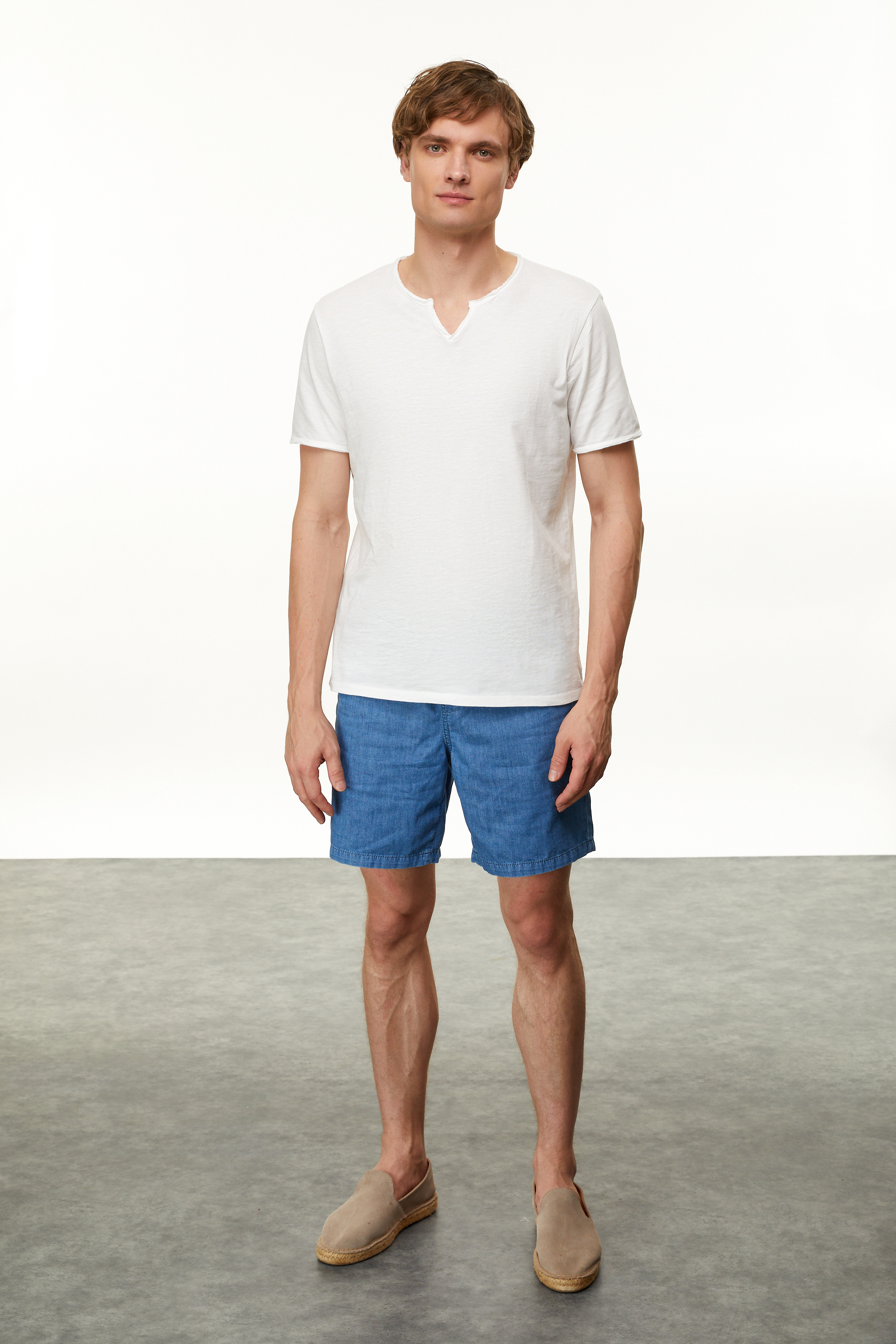 HENLEY YAKA KISA KOLLU T-SHIRT