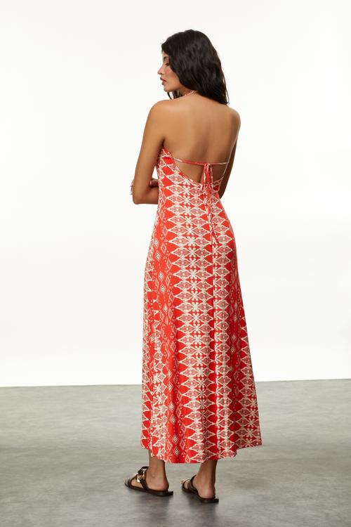  BOYUNDAN BAĞLAMALI BASKILI UZUN ELBİSE