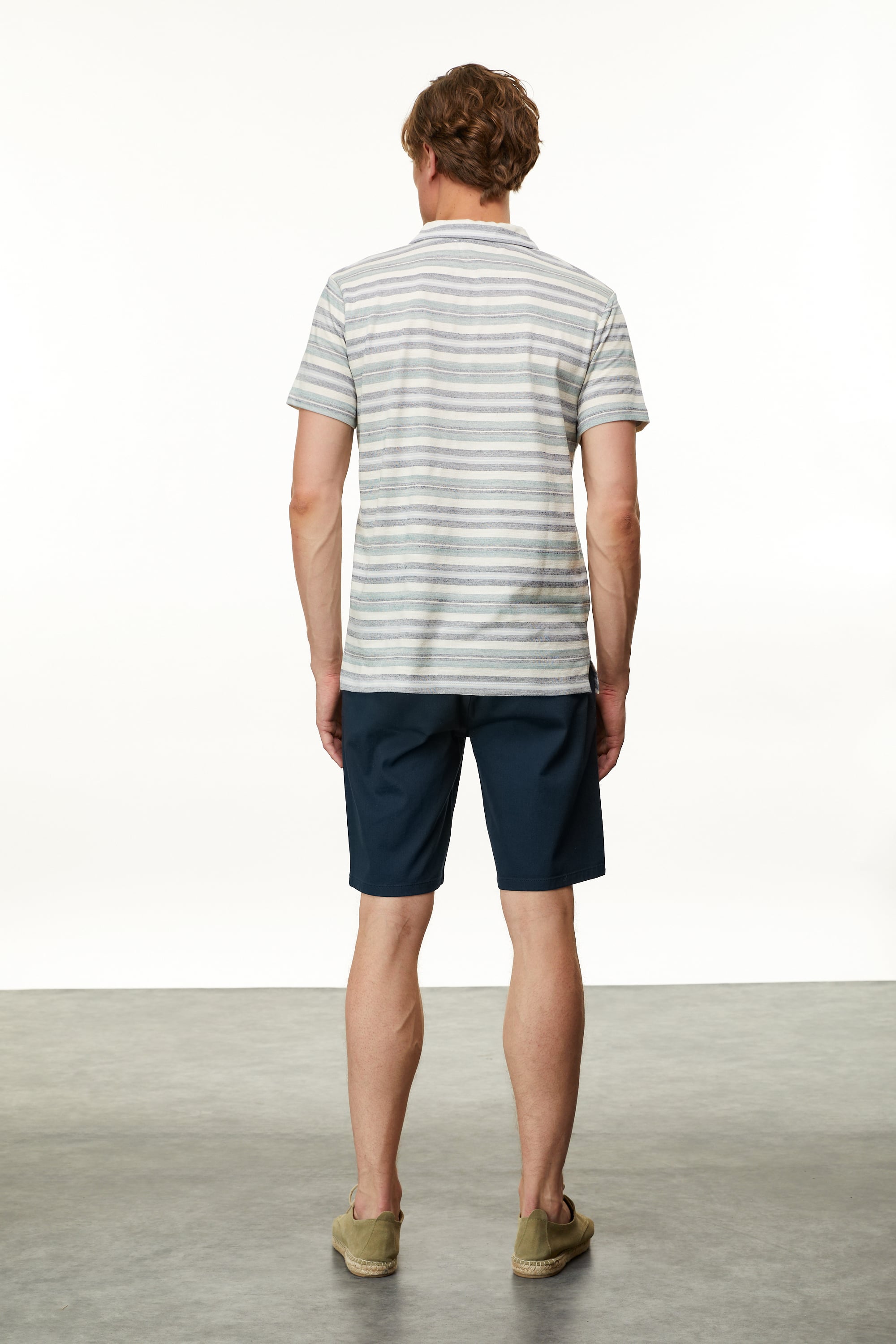 POLO YAKA ÇİZGİLİ T-SHIRT