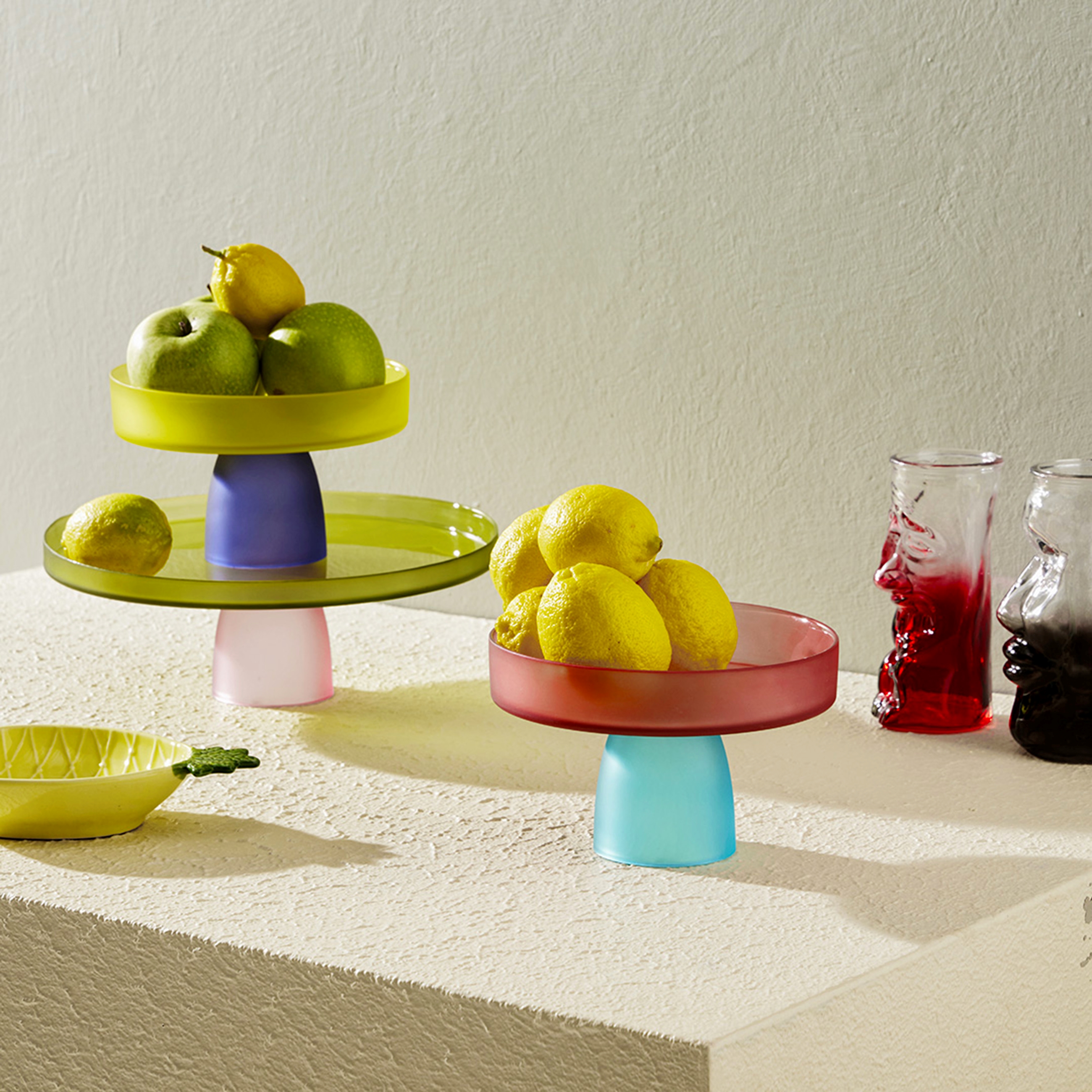 COLORS AYAKLI CAM SUNUM 18CM -KIRMIZI