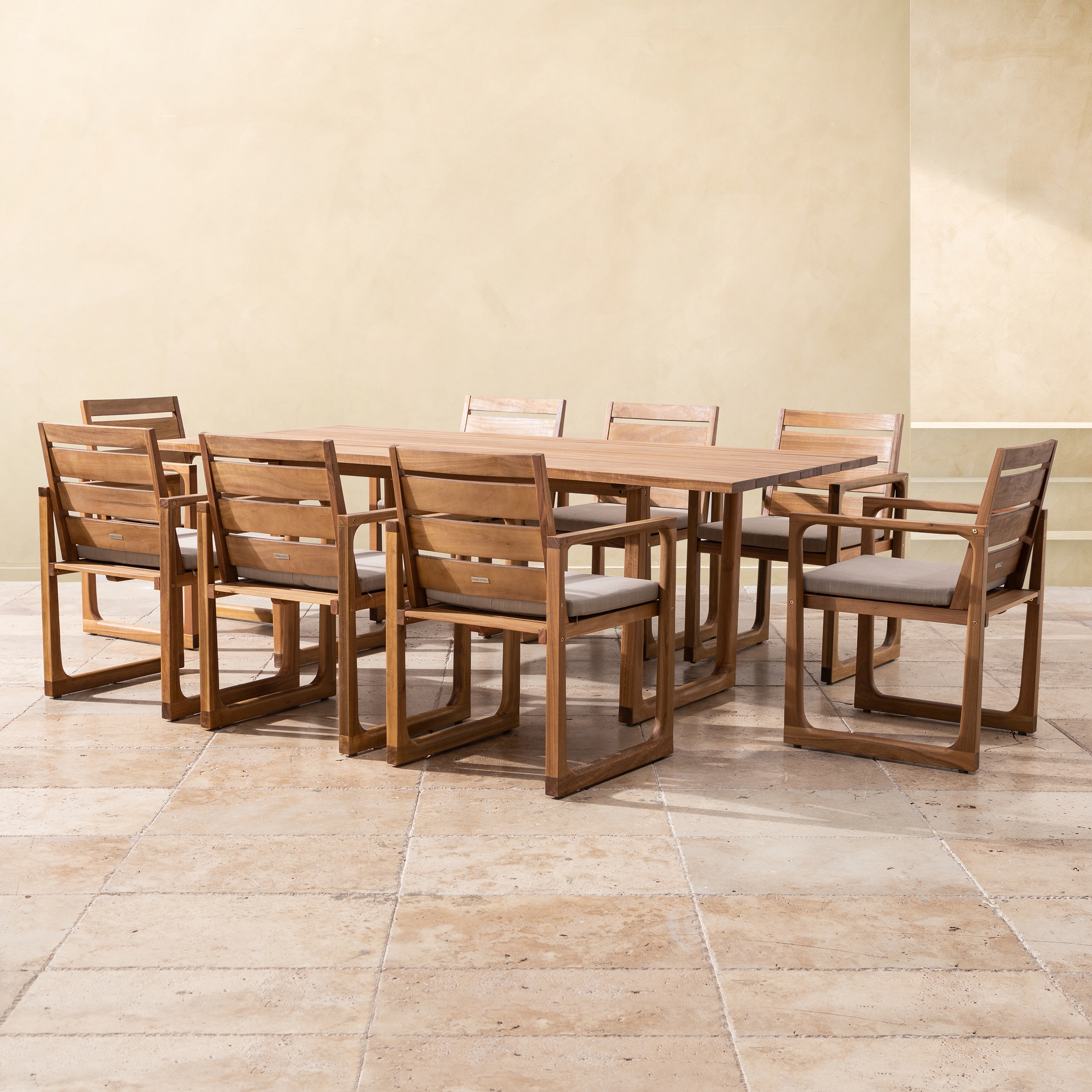 METU  YEMEK SETİ 220CM