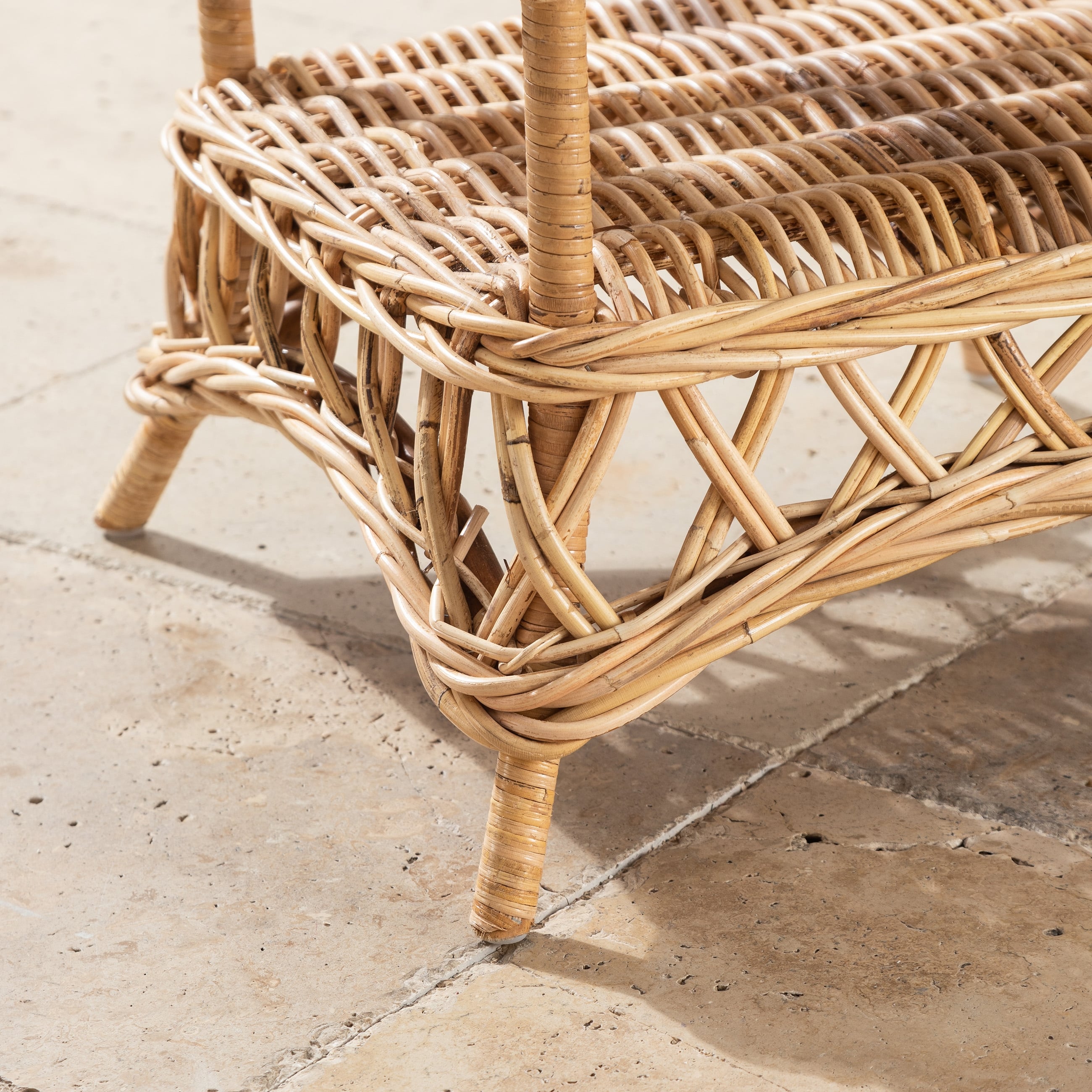 ATHENA YAN  SEHPA NATUREL