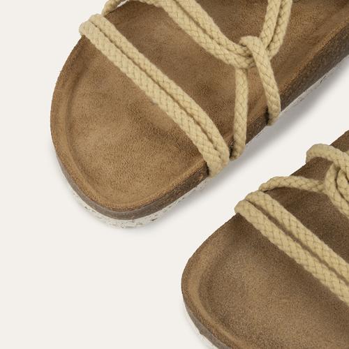  ETNİK İPLİ SANDALET