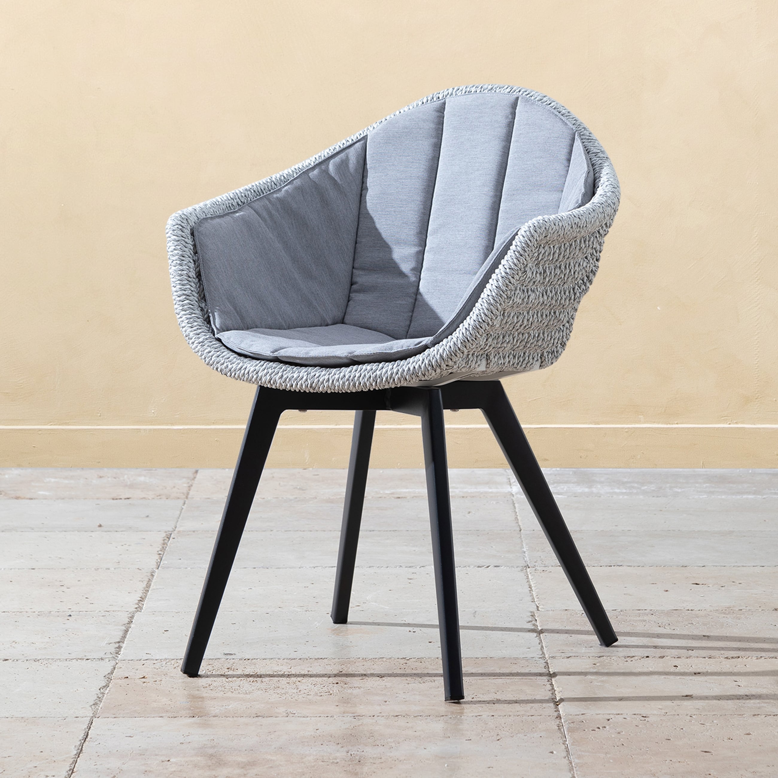 MOL KOLÇAKLI SANDALYE