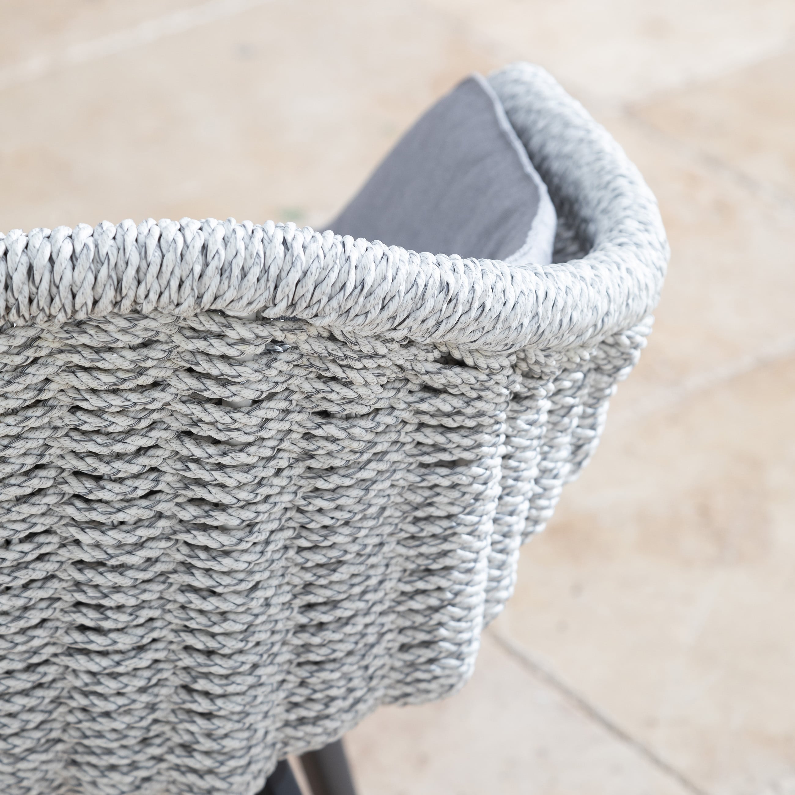 MOL KOLÇAKLI SANDALYE