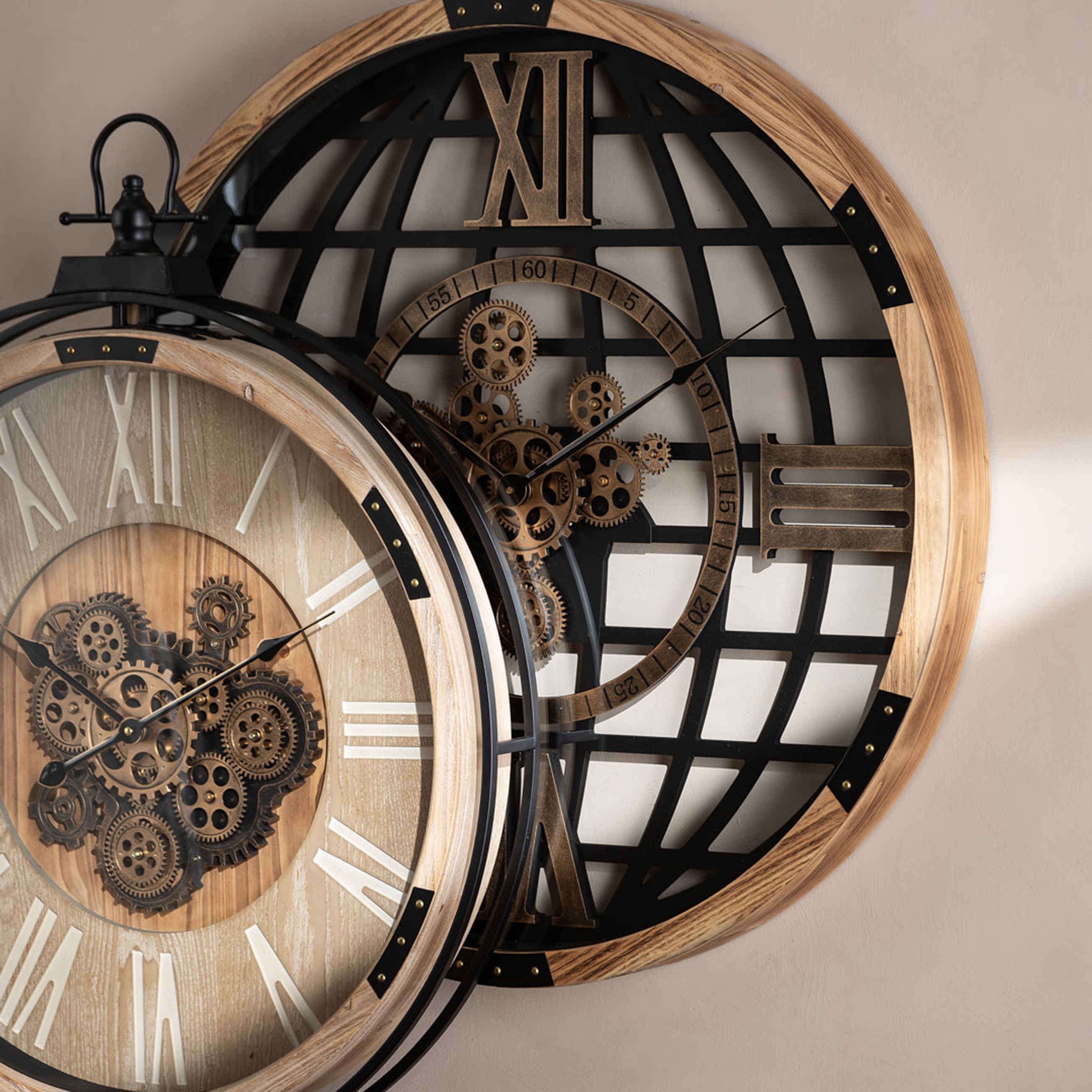 VISBY ÇARKLI DUVAR SAATİ 82X8CM