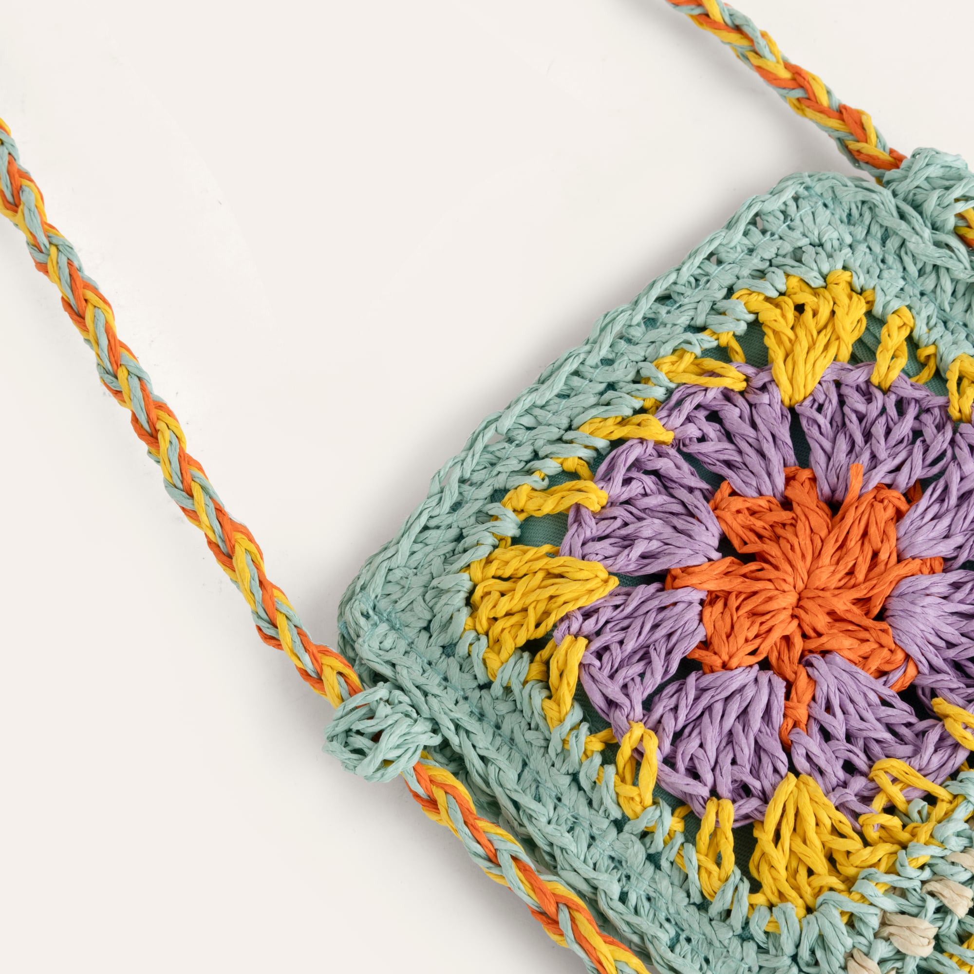 HASIR ÇİÇEKLİ OMUZ ÇANTASI