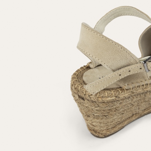  DOLGU TOPUKLU DERİ SANDALET