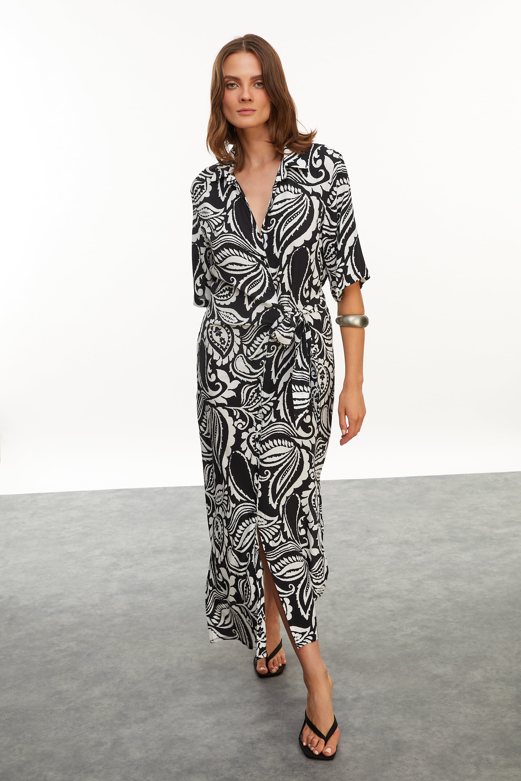 DESENLİ KISA KOLLU UZUN ELBİSE