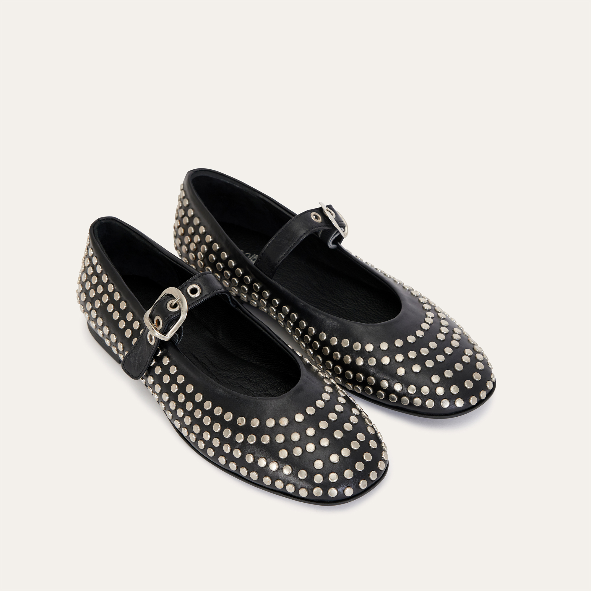 ÜSTÜ TAŞLI TOKALI DERİ BABET