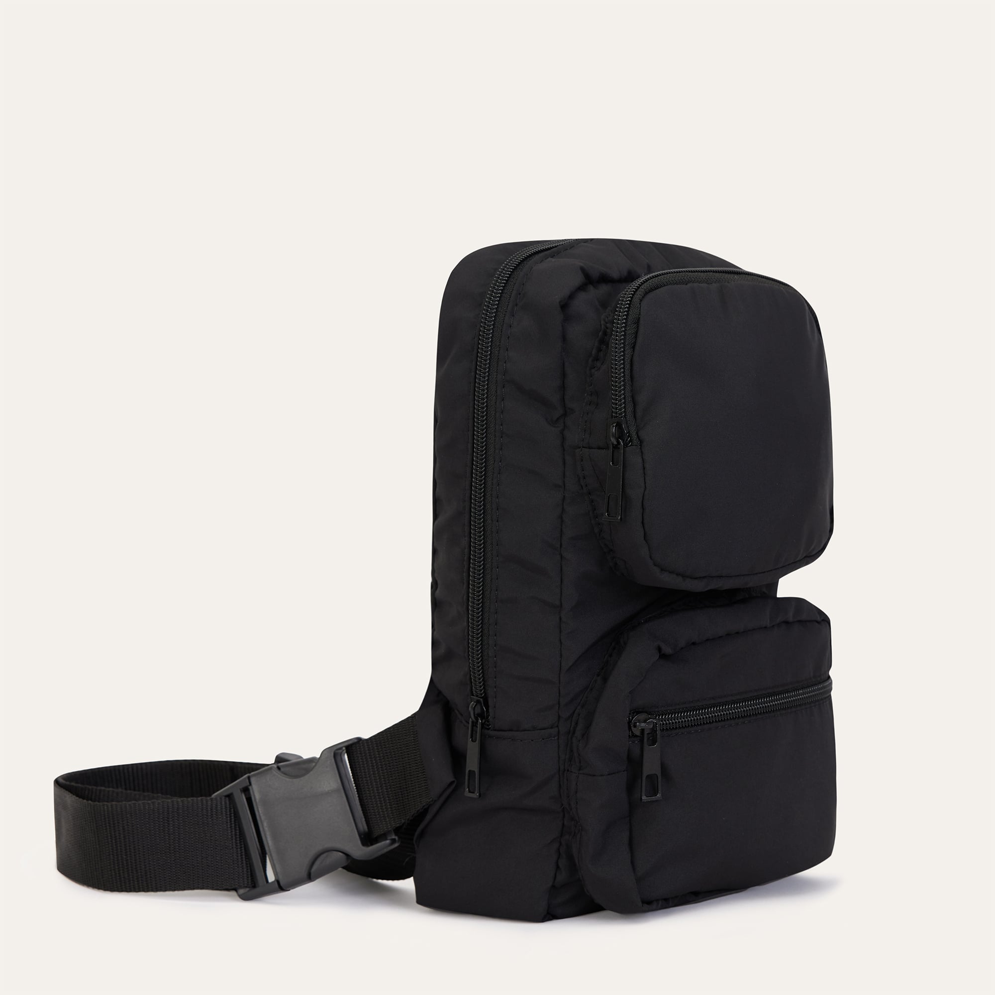 ÇOK GÖZLÜ OMUZ ÇANTASI