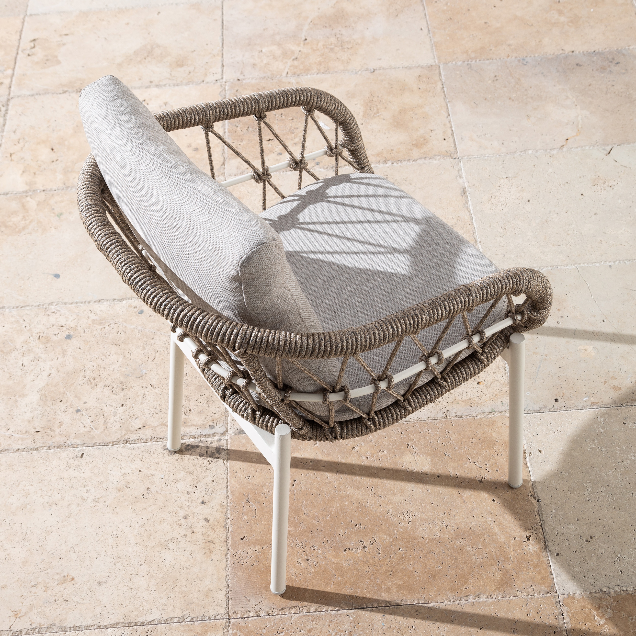 DAKOTA KOLÇAKLI SANDALYE