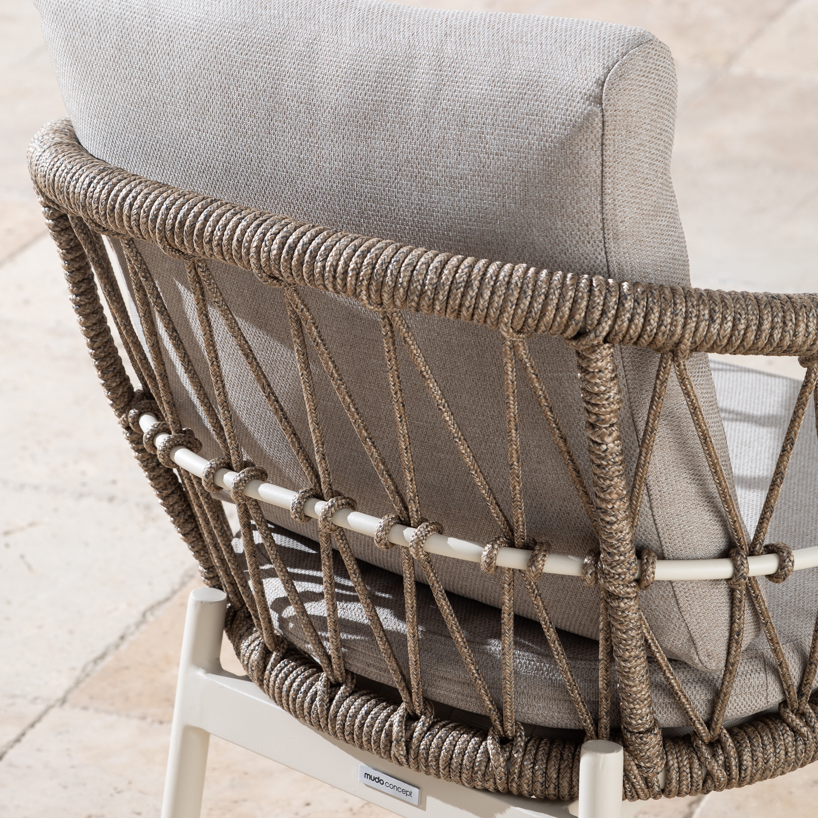 DAKOTA KOLÇAKLI SANDALYE