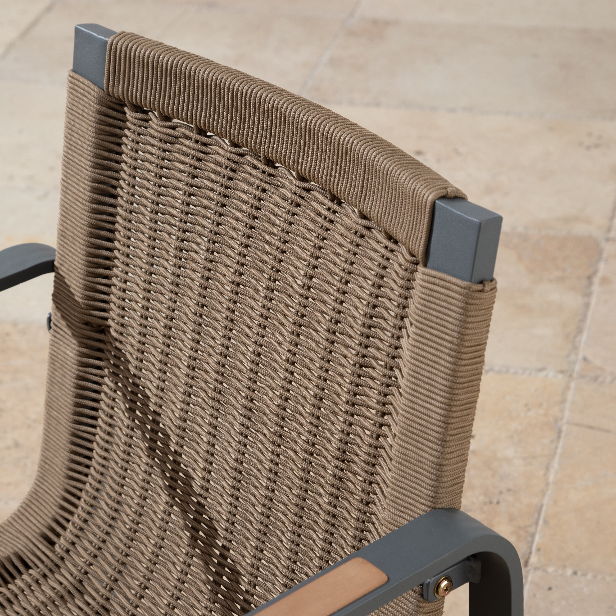 LIVERPOOL KOLÇAKLI SANDALYE