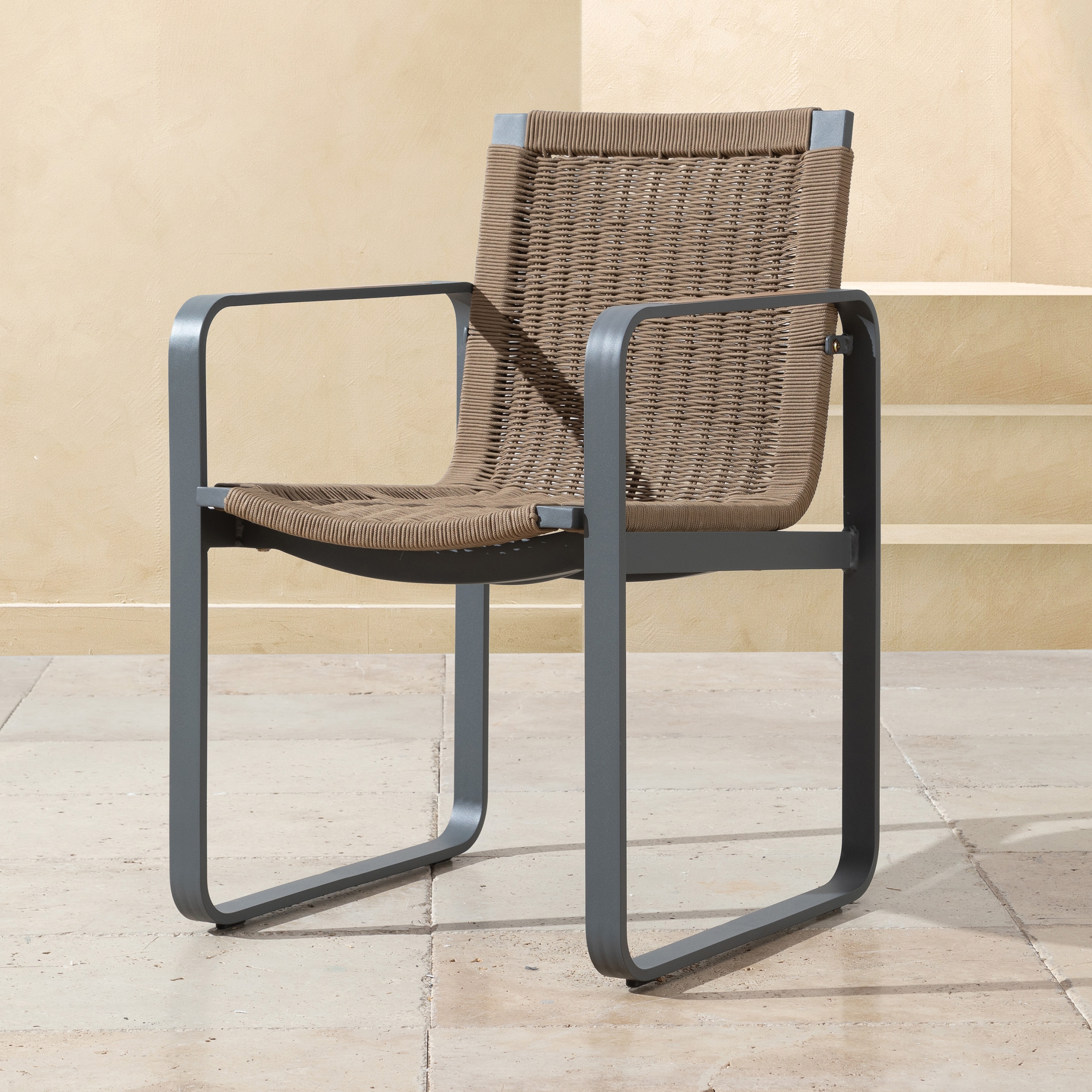 LIVERPOOL KOLÇAKLI SANDALYE