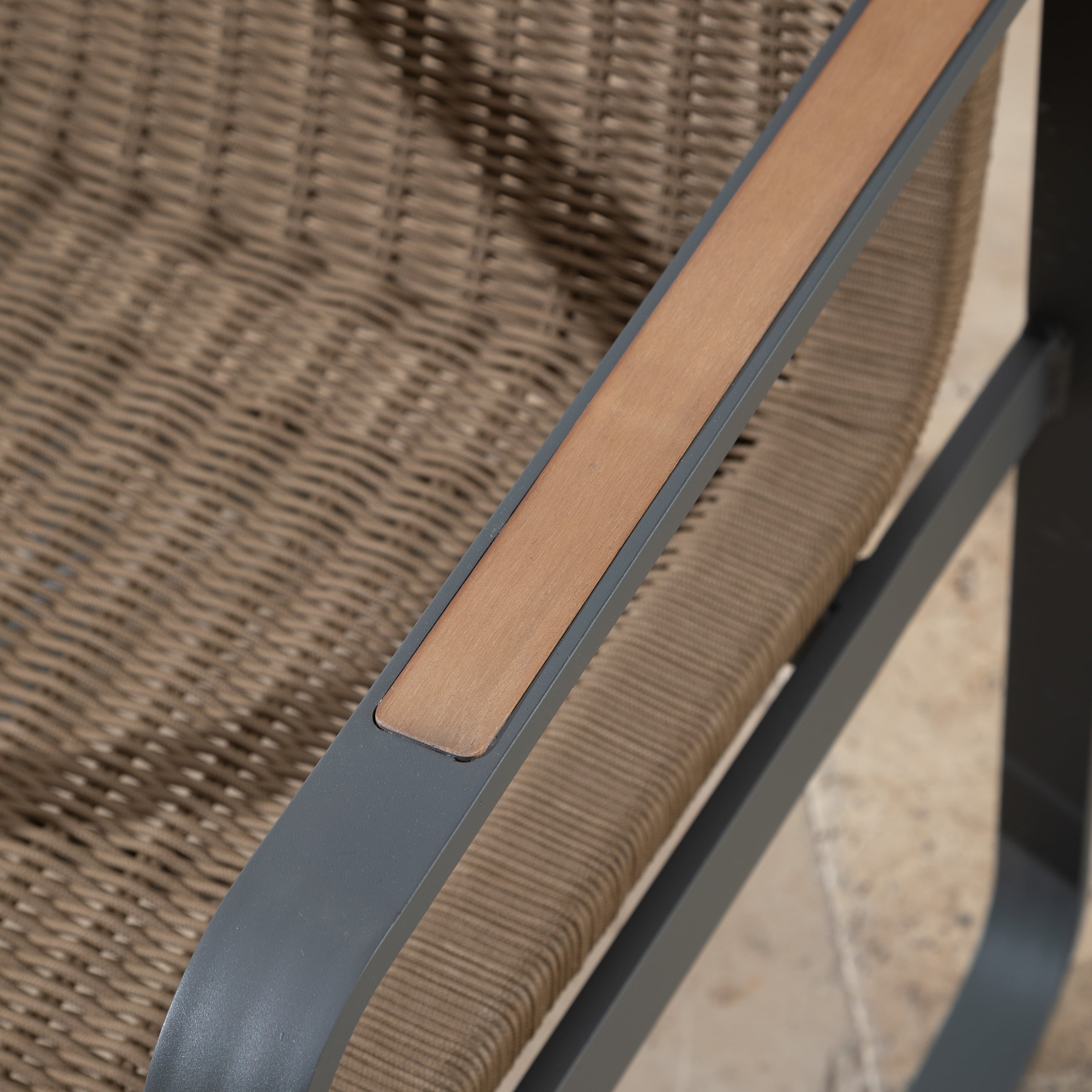 LIVERPOOL KOLÇAKLI SANDALYE