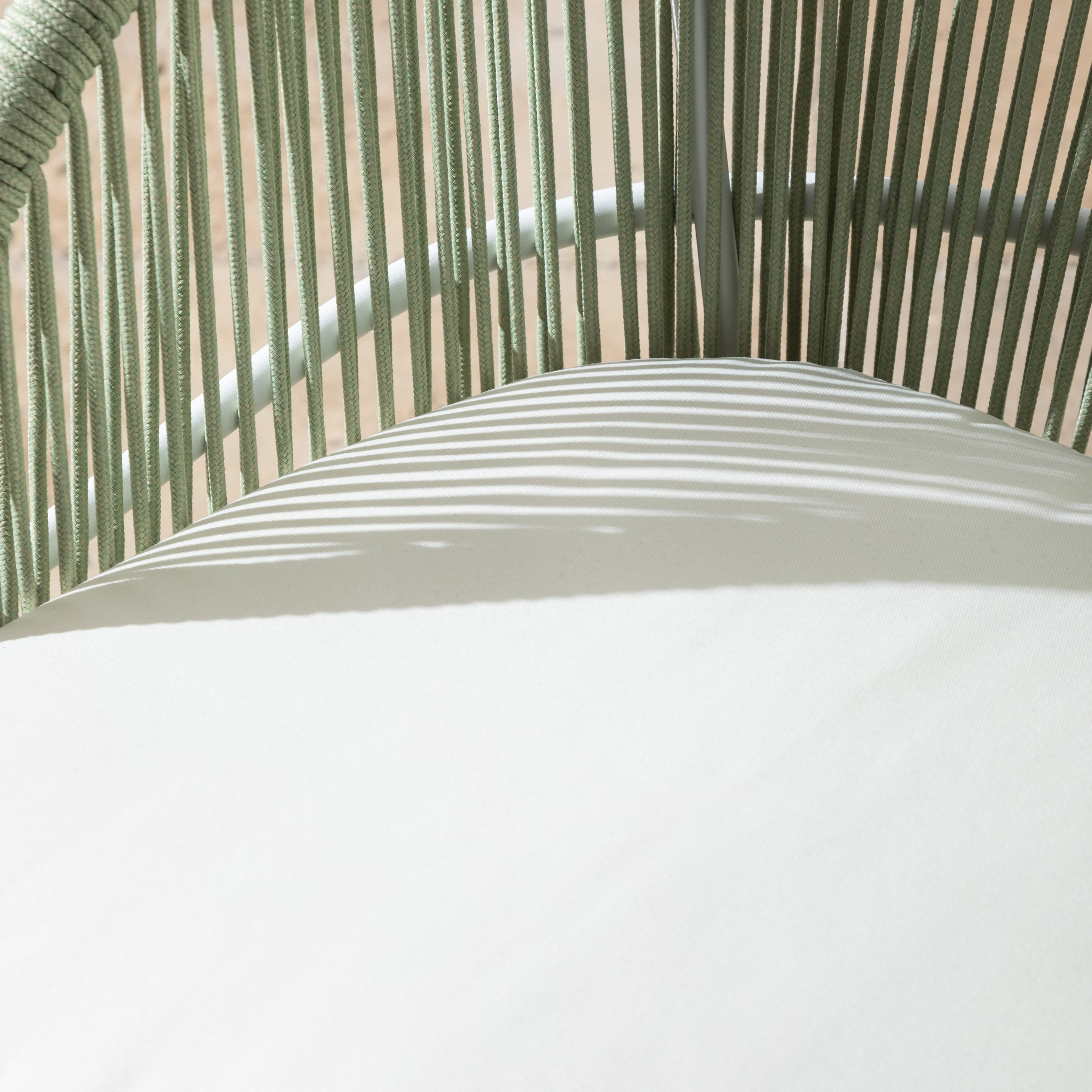 BOURGES KOLÇAKLI SANDALYE