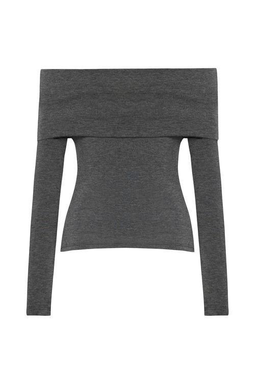  KAYIK YAKA UZUN KOLLU BLUZ