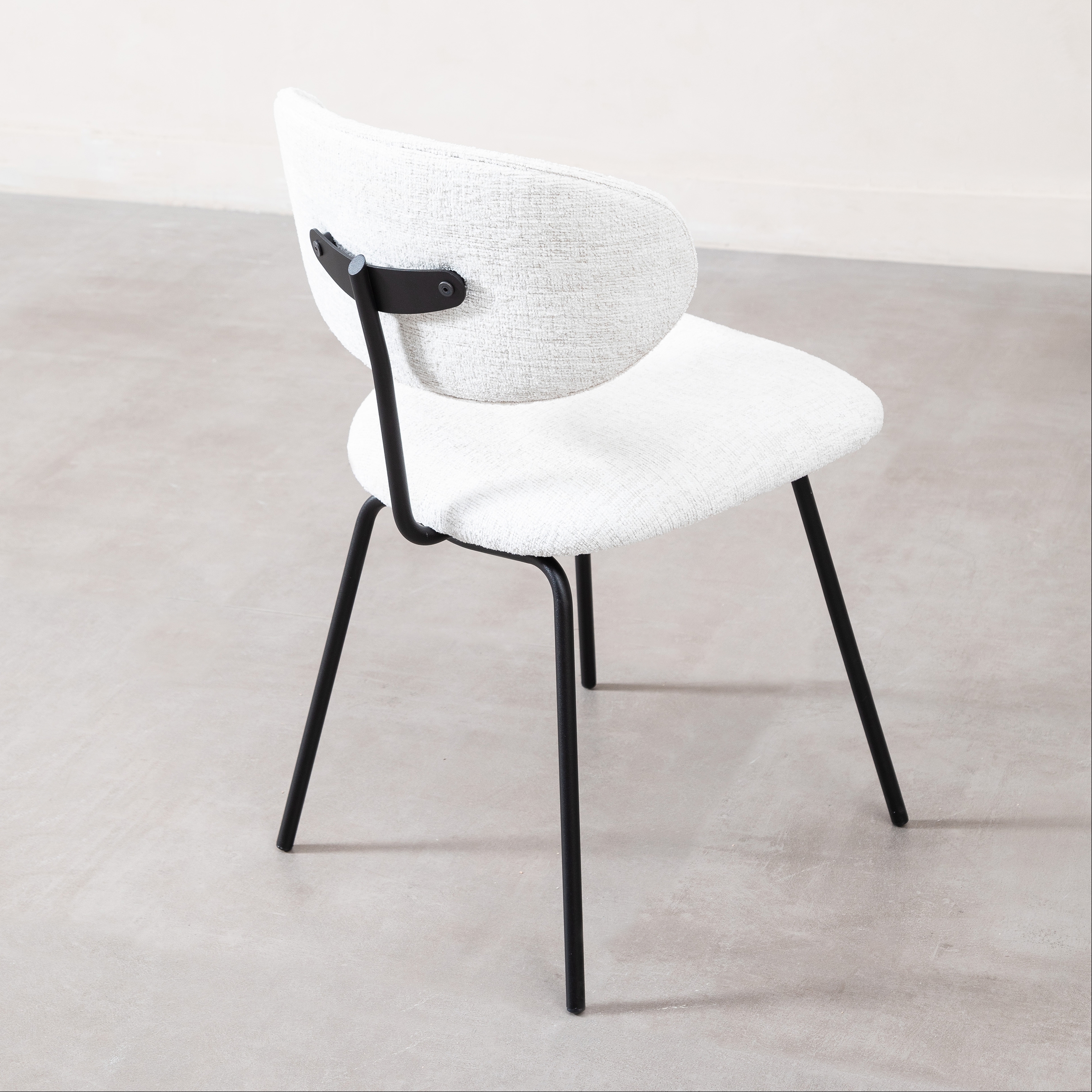 AROZ SANDALYE BEJ SİYAH AYAK