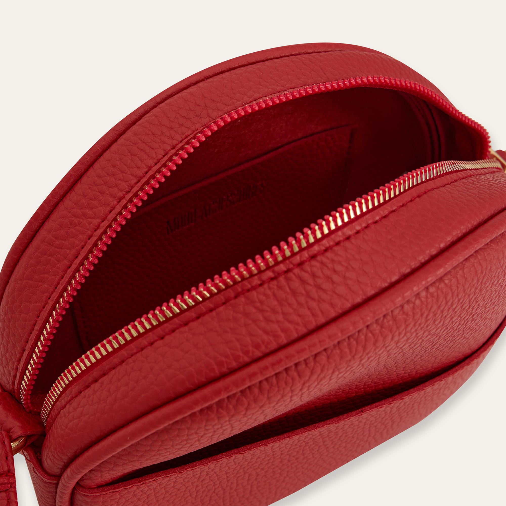 DERİ GÖRÜNÜMLÜ OMUZ ÇANTASI