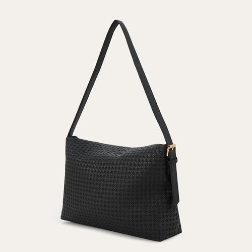  ÖRGÜ DOKULU EL ÇANTASI