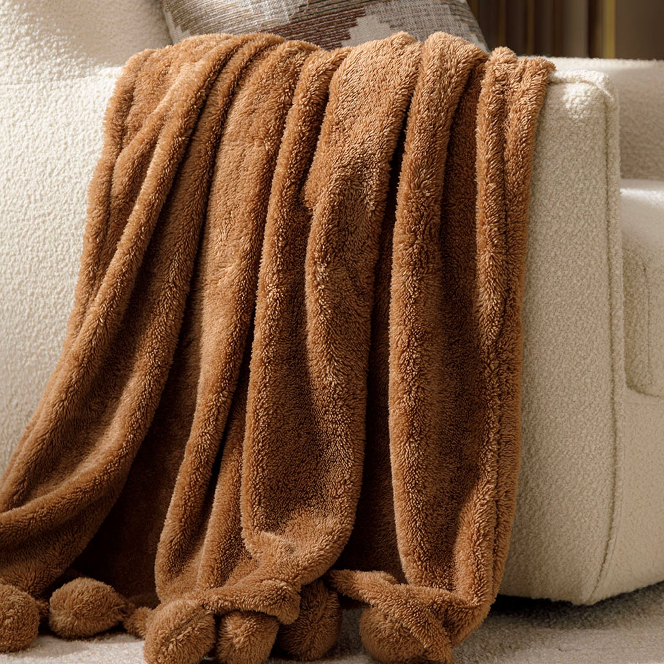 PONPONLU DİZ ÜSTÜ BATTANİYE BEJ 130X160