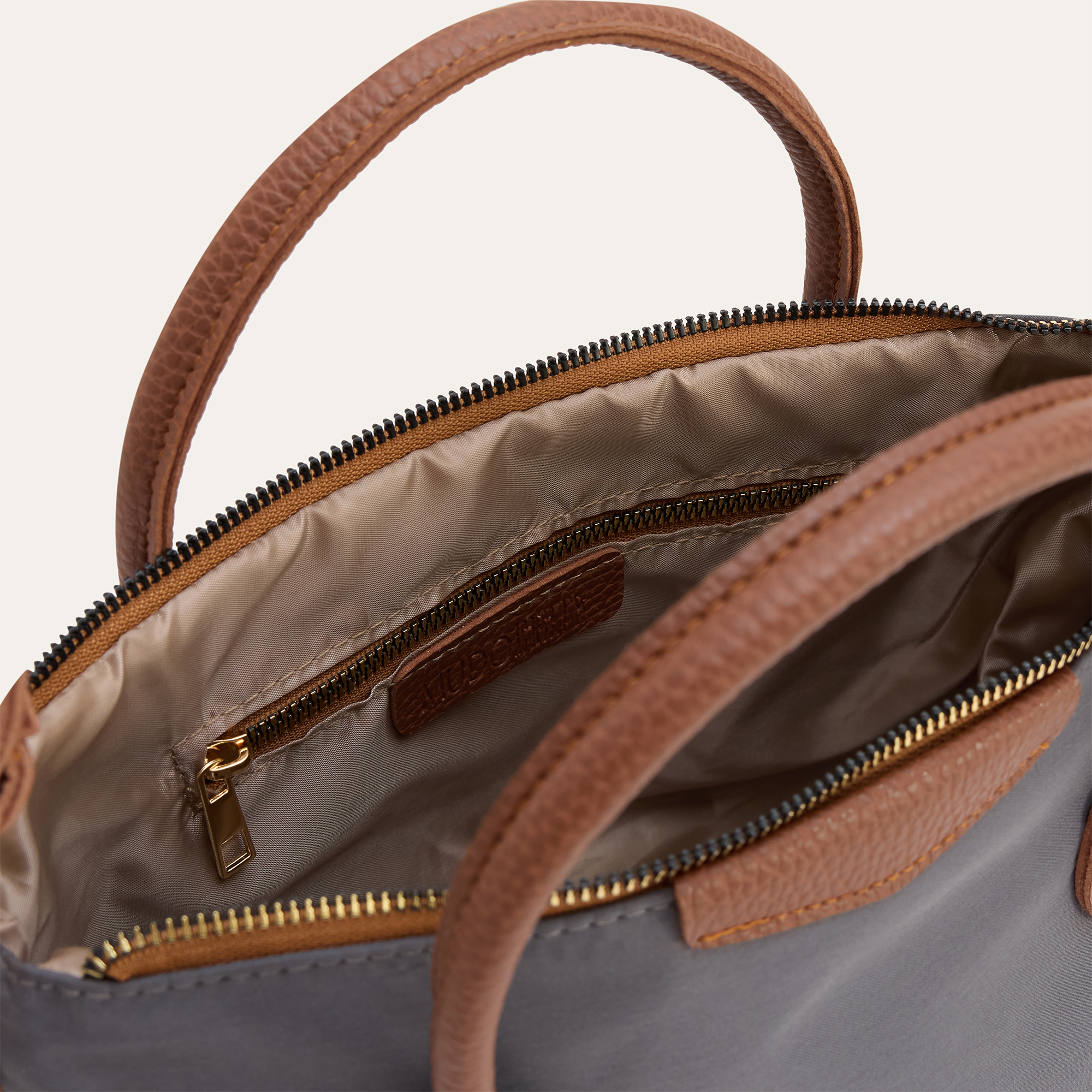 TOTE ASKILI OMUZ ÇANTASI