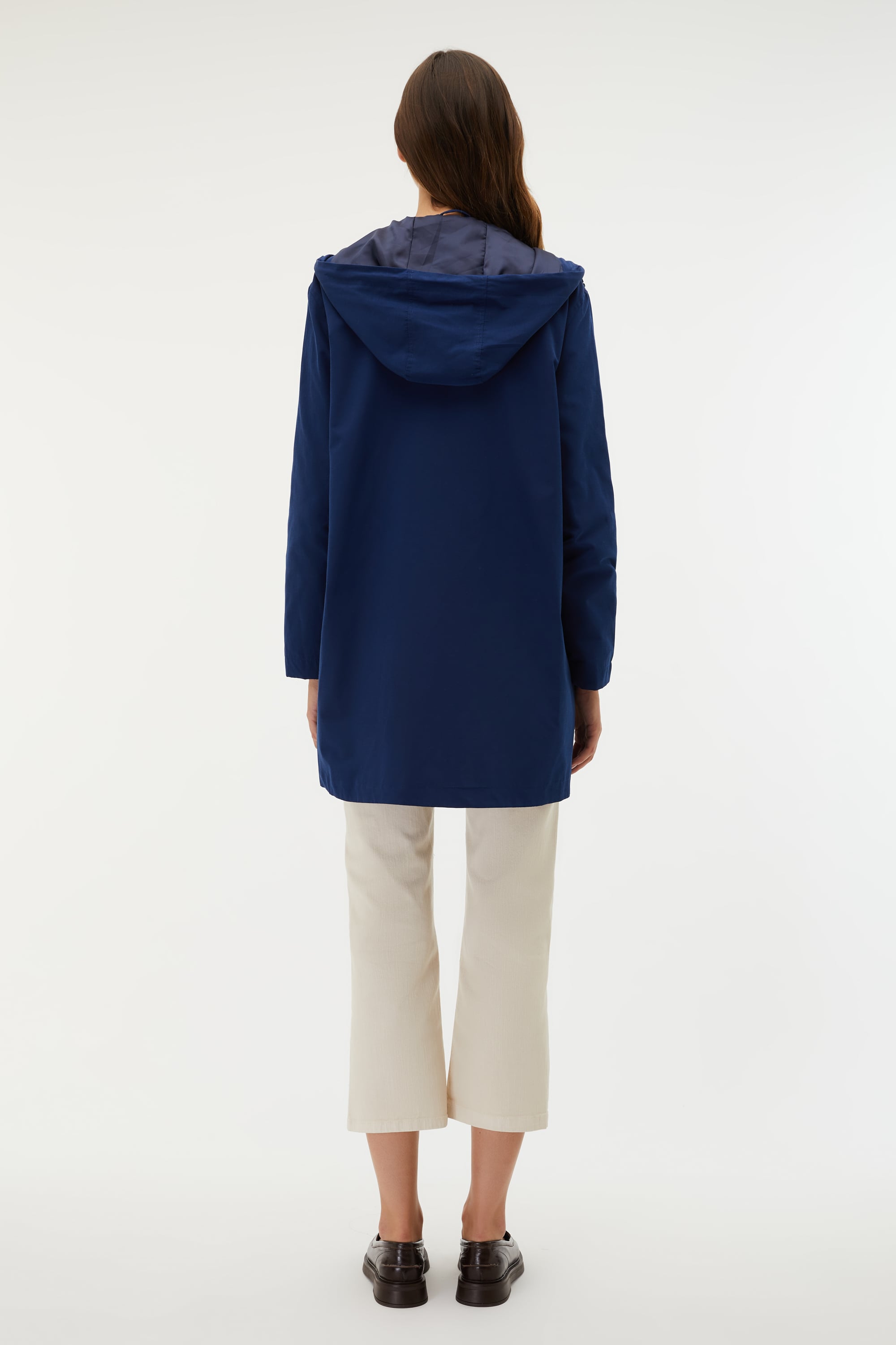 KAPÜŞONLU UZUN YAĞMURLUK