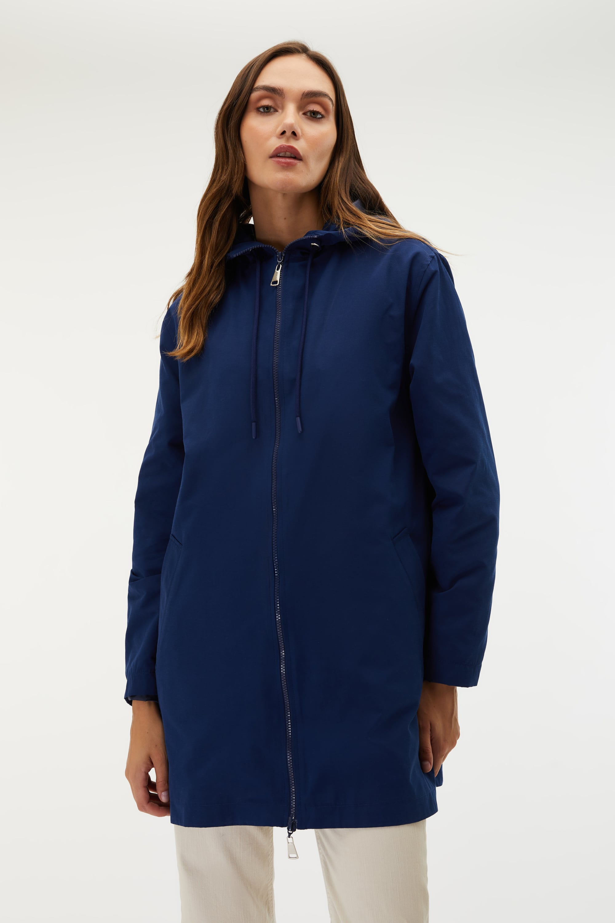 KAPÜŞONLU UZUN YAĞMURLUK