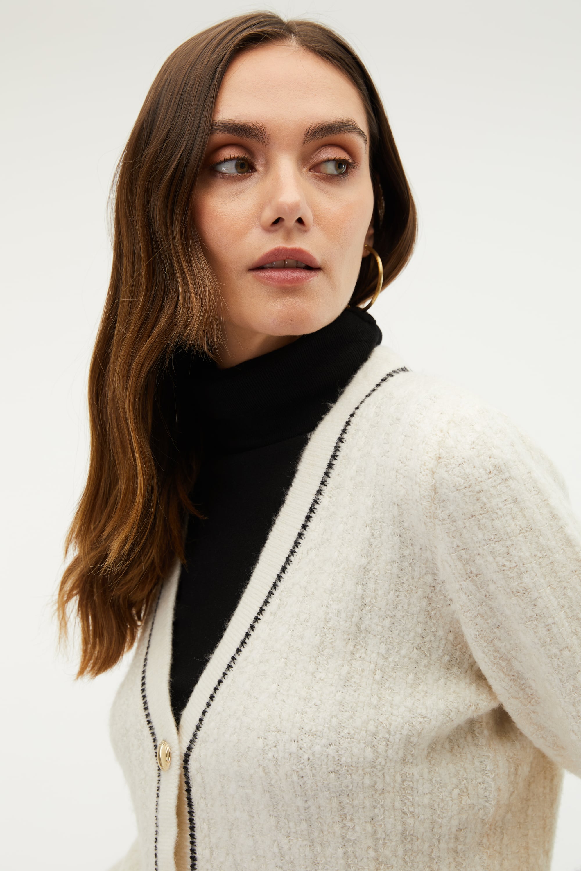 ÇİZGİ DETAYLI HIRKA