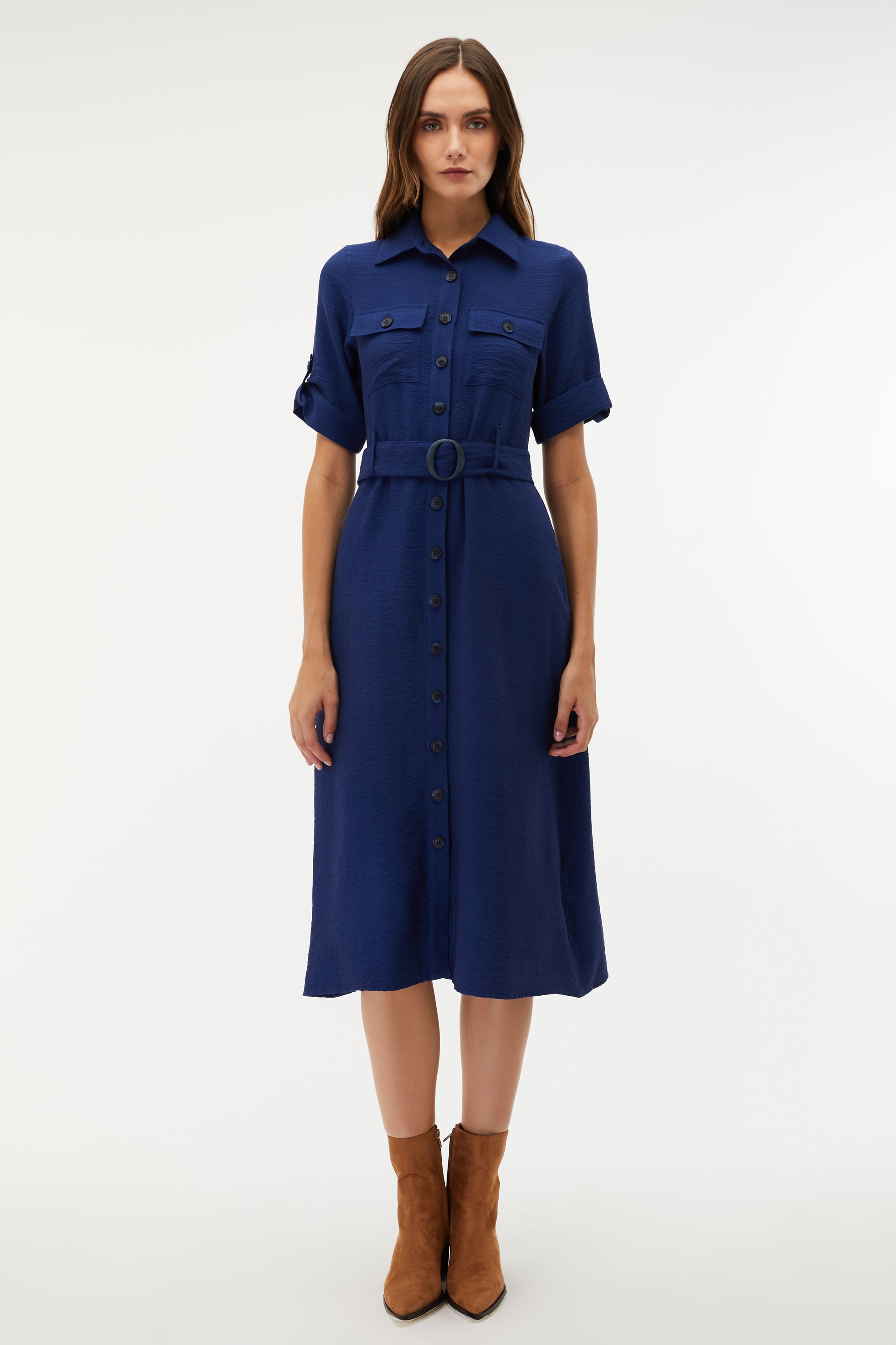 KEMER DETAYLI DÜĞMELİ MİDİ ELBİSE