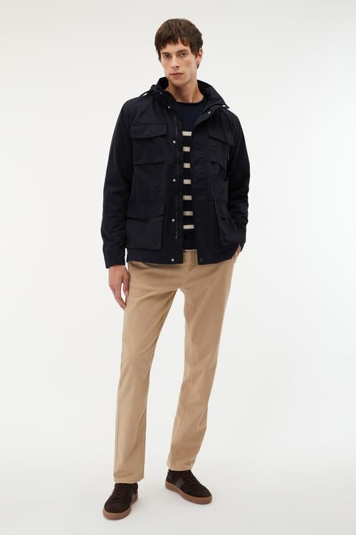  KAPÜŞONLU ÇOK CEPLİ MONT