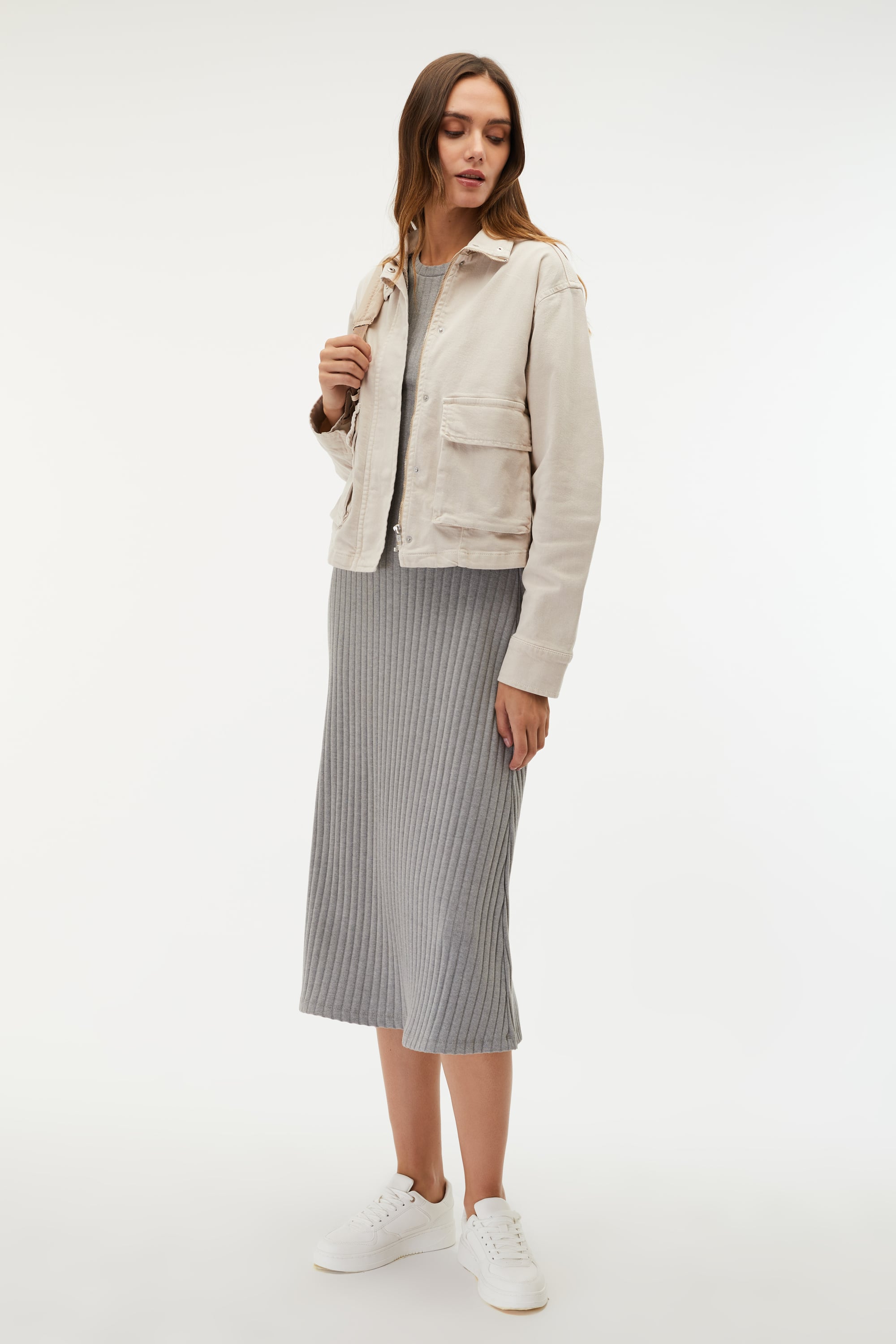 DİK YAKA ÇİFT CEPLİ CEKET