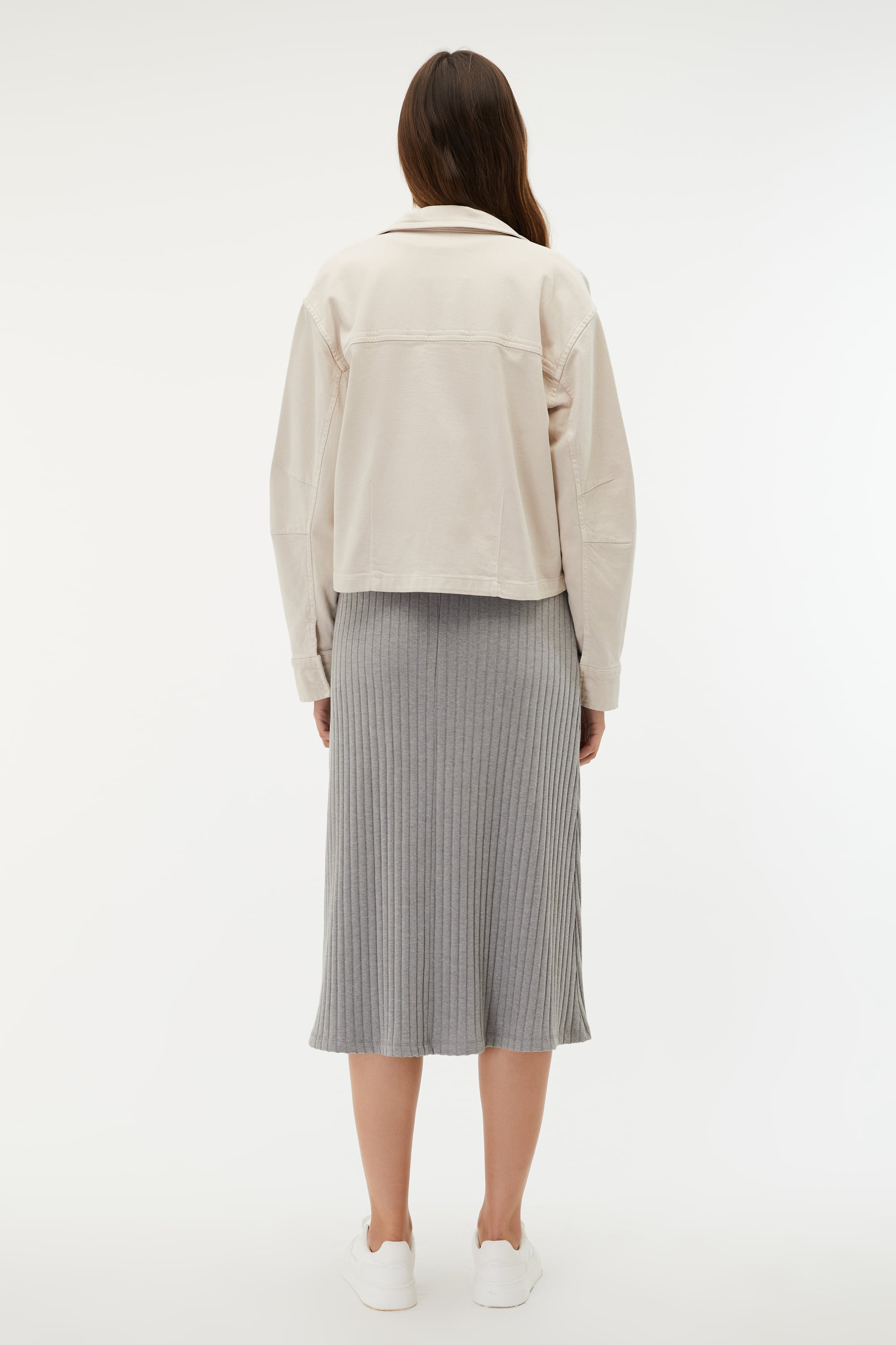 DİK YAKA ÇİFT CEPLİ CEKET