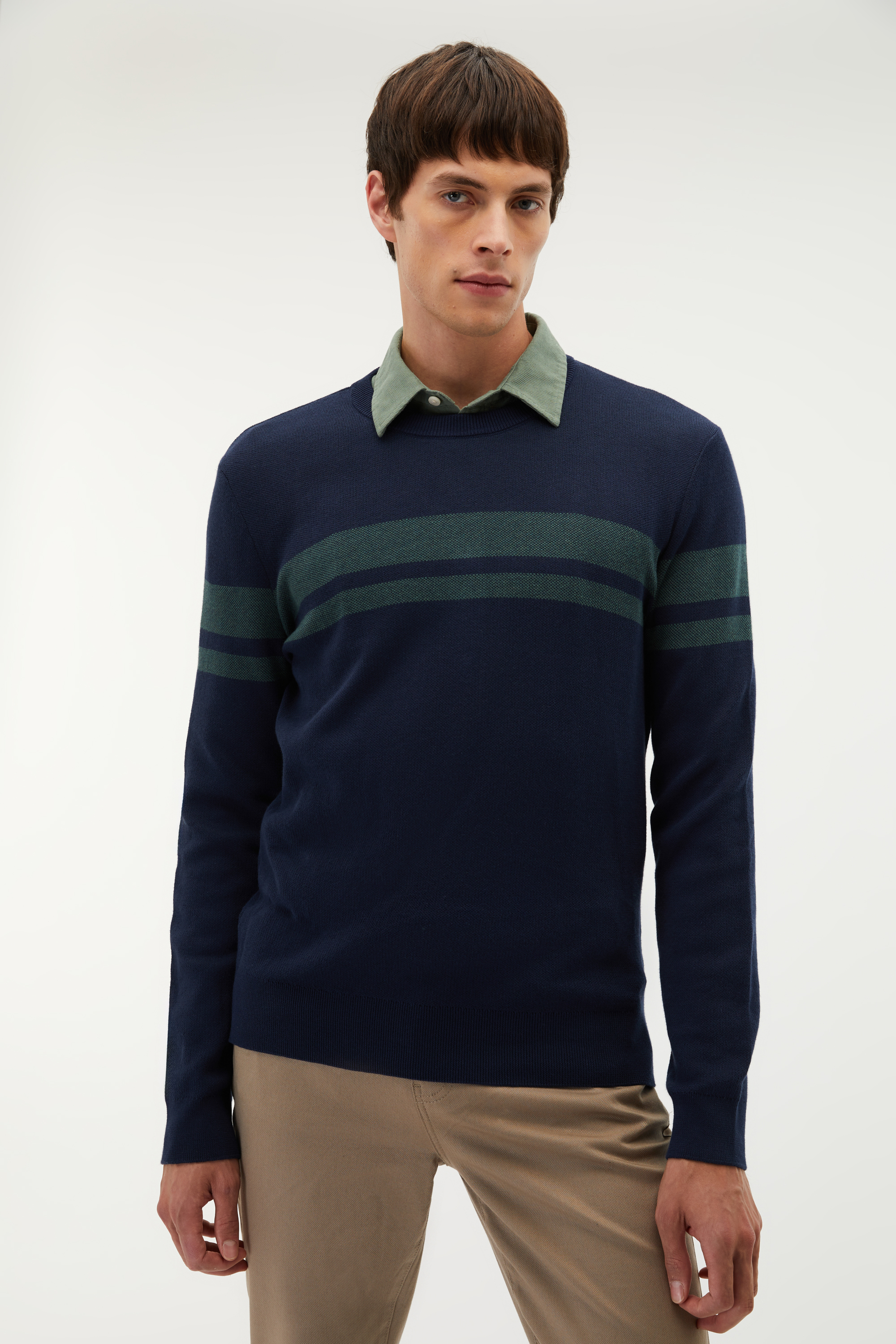 BLOKLU BİSİKLET YAKA KAZAK