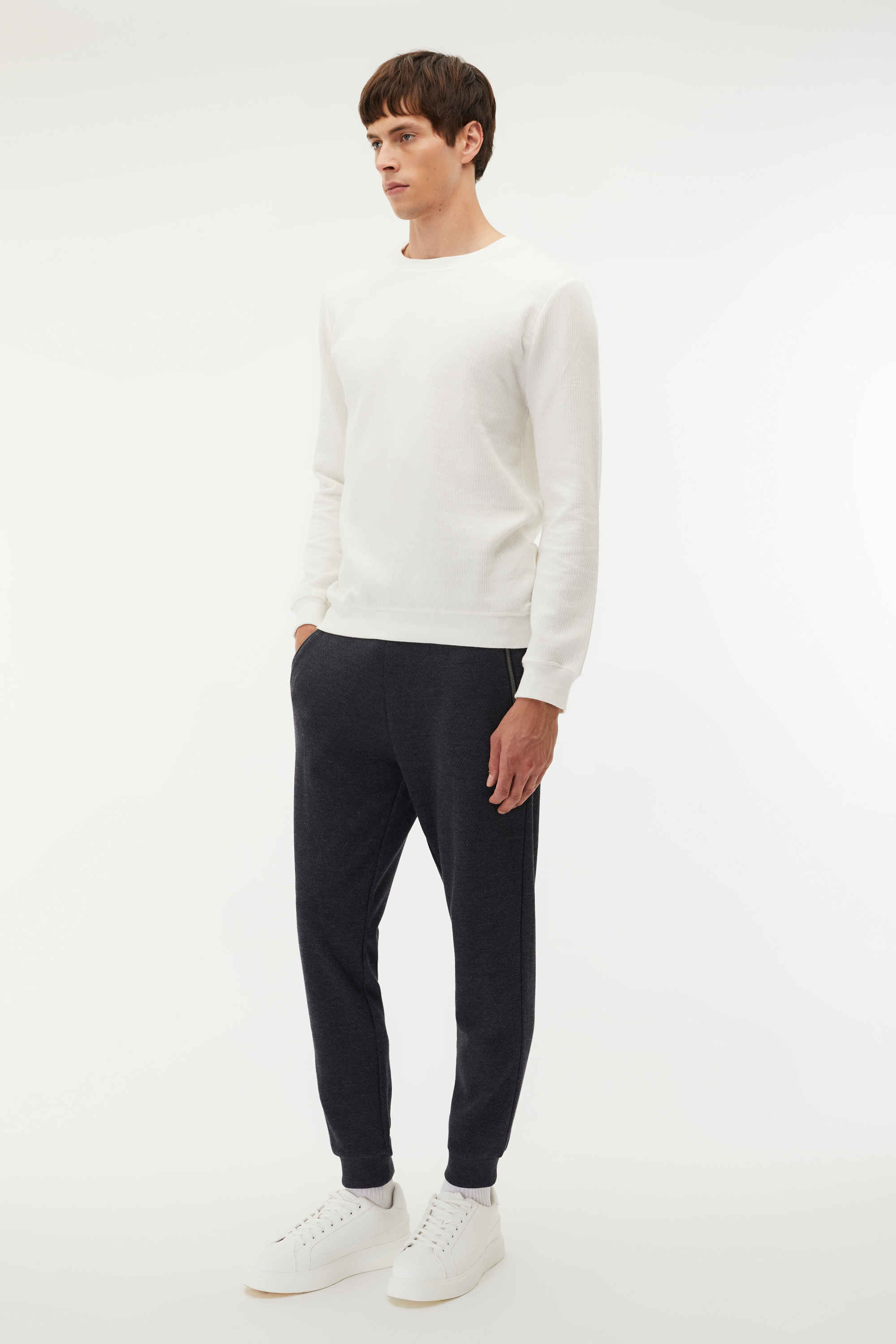 BİSİKLET YAKA UZUN KOLLU SWEATSHIRT