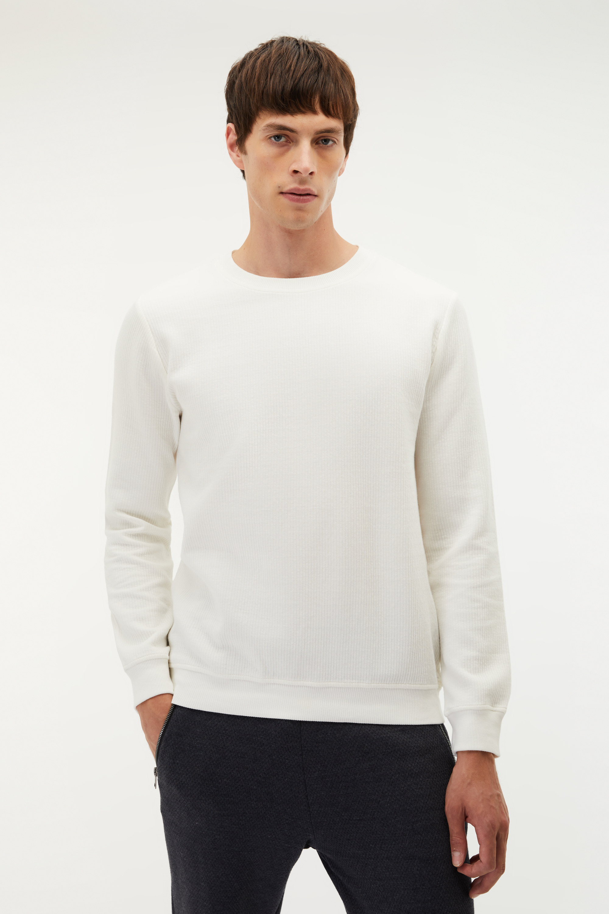 BİSİKLET YAKA UZUN KOLLU SWEATSHIRT