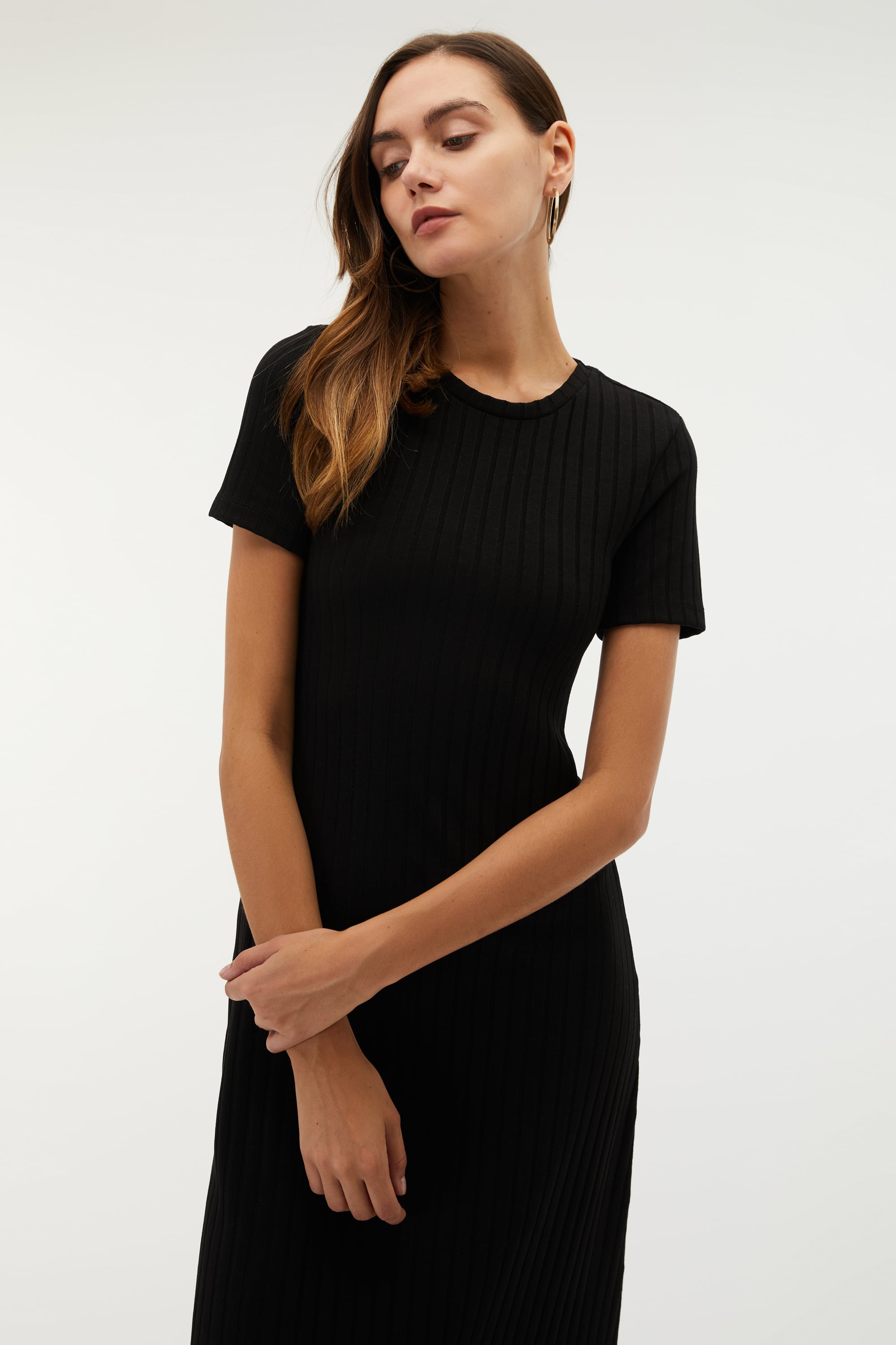 A FORM KISA KOLLU UZUN ELBİSE